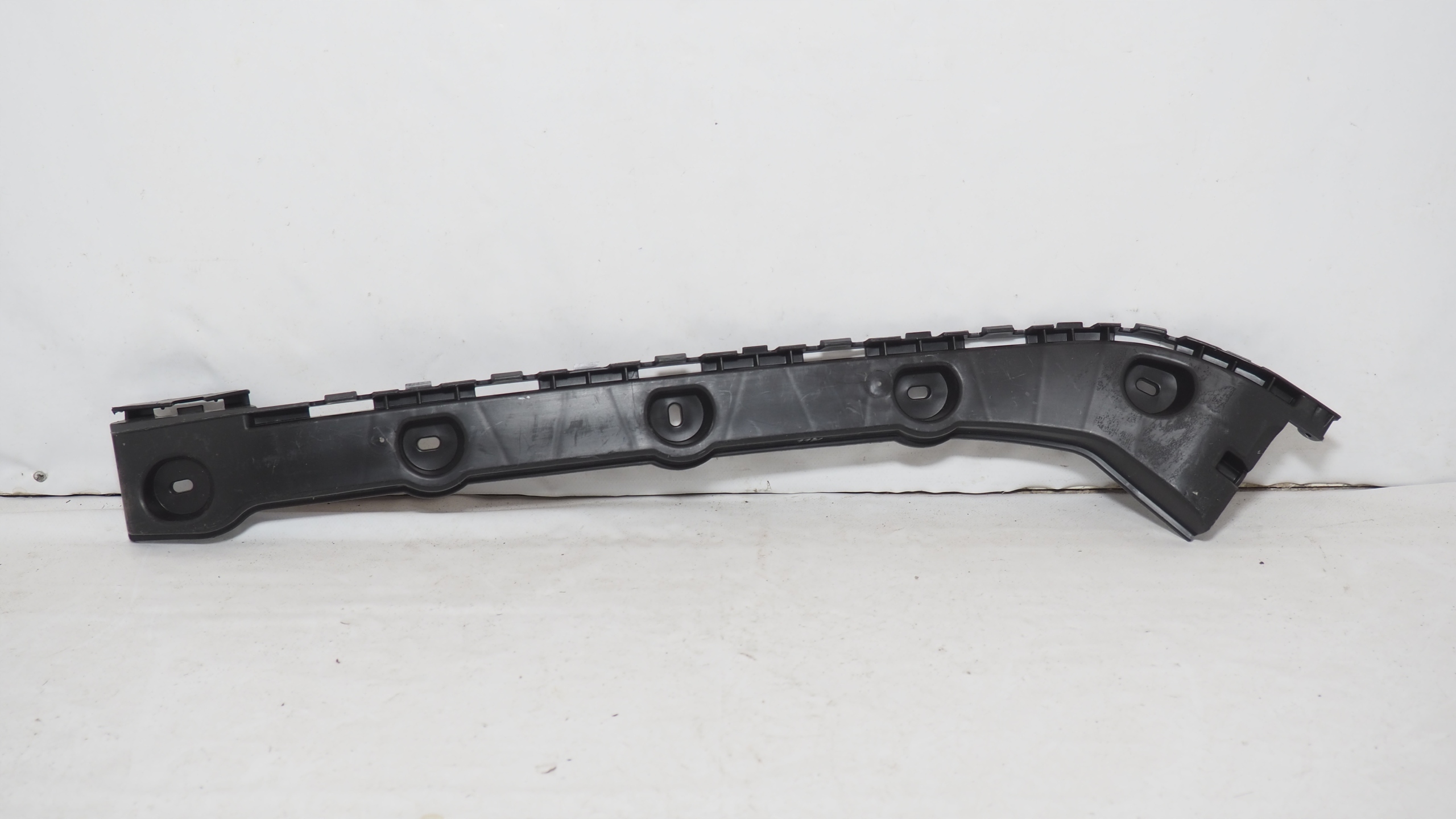 Skoda Octavia III Kombi bumper bracket right rear part 5E9807394B