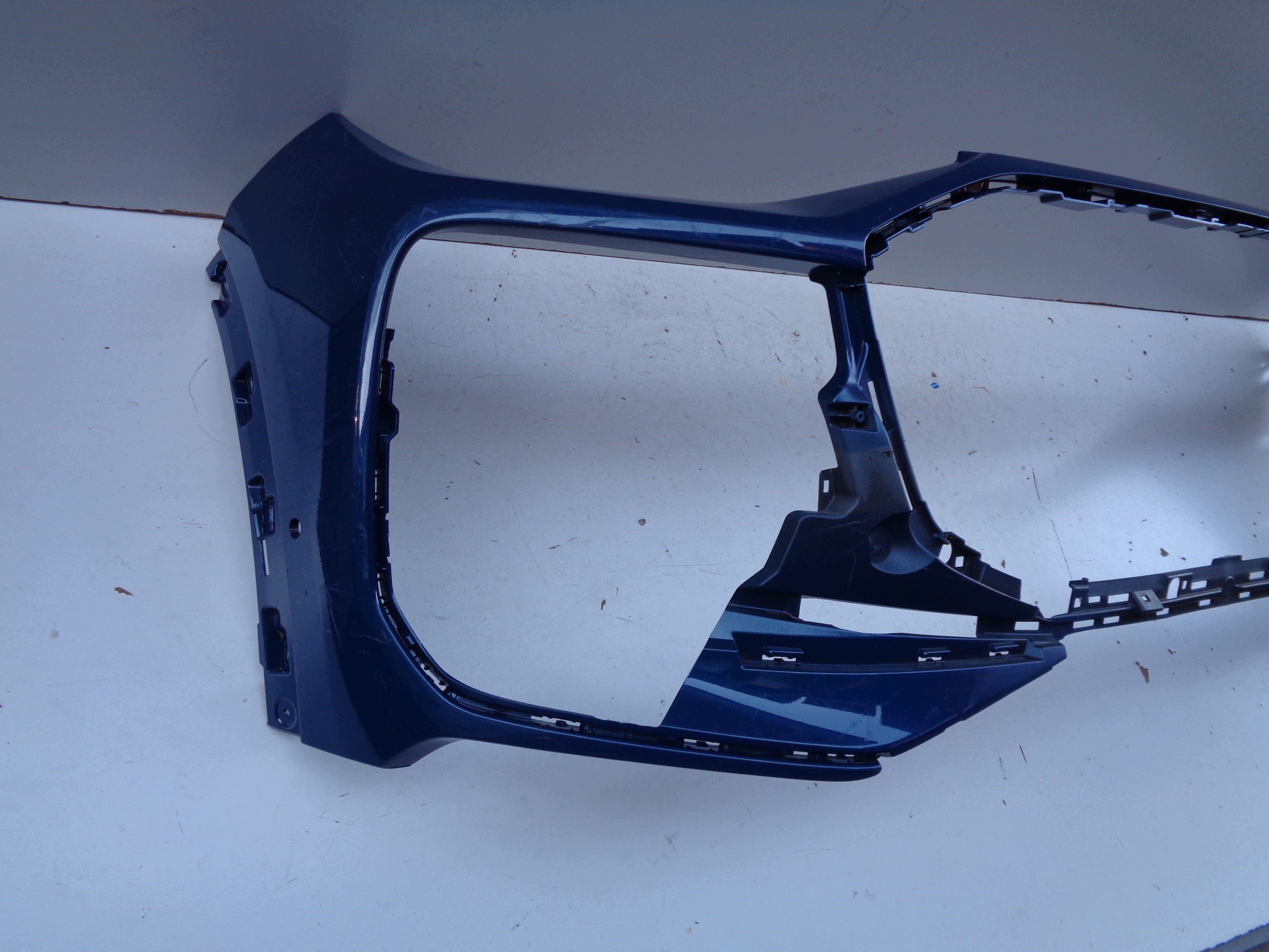 frontstoßstange AUDI Q6 E-TRON S-LINE 85H NR 54068