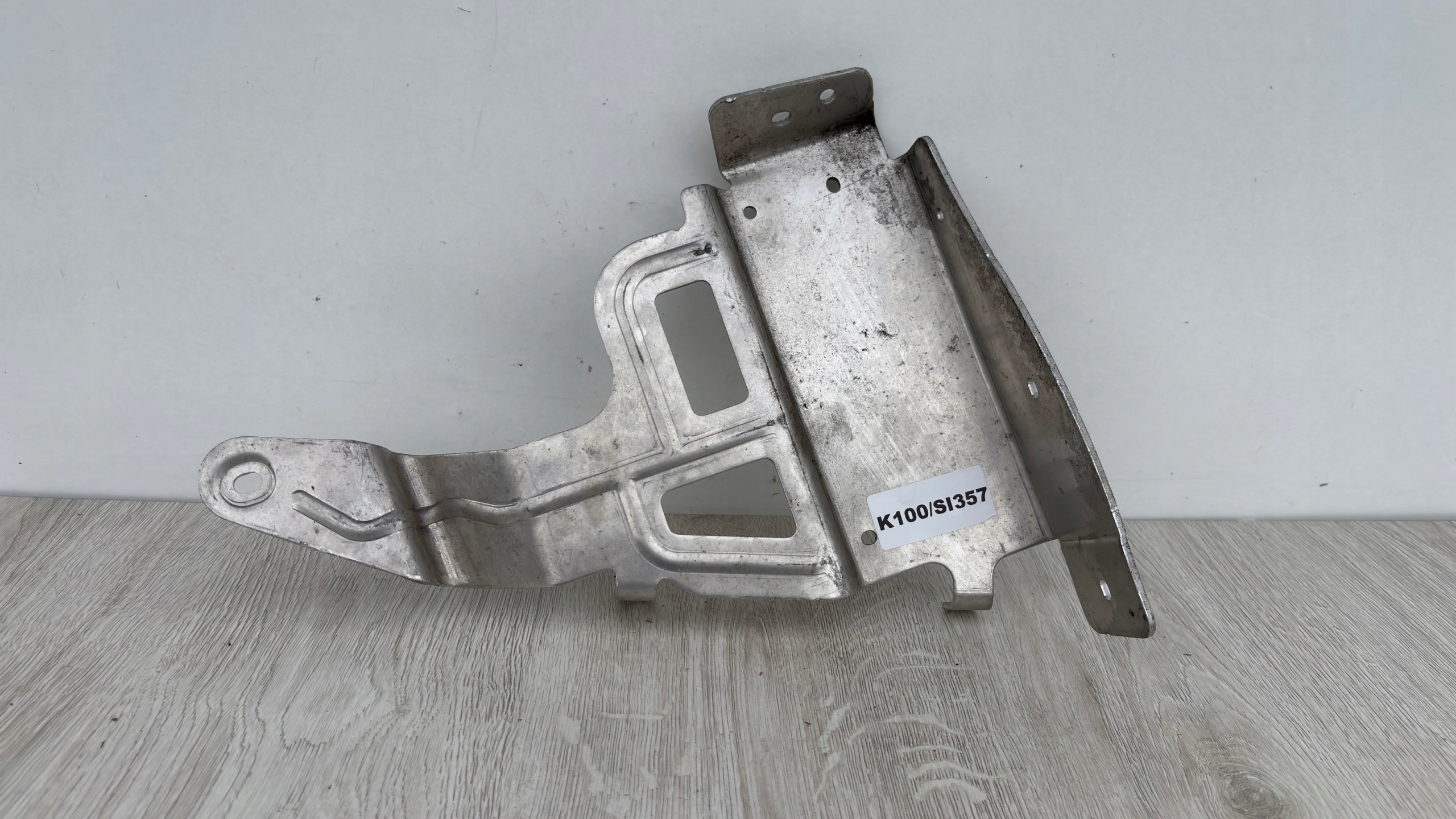 bracket holder KOMPUTERA STEROWNIKA MODULU AUDI A6 C8 A7 4K K100/SI357