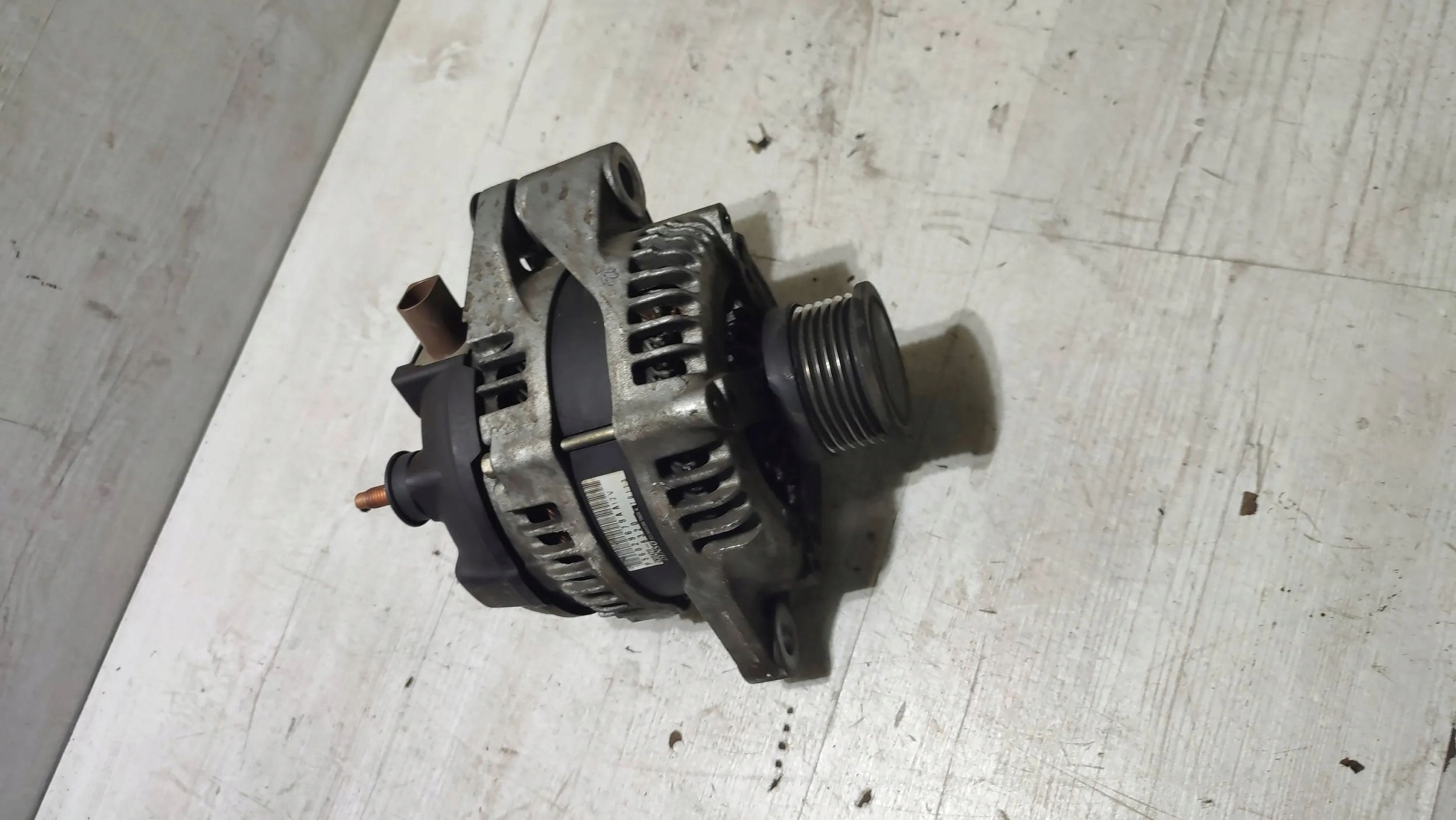 Jeep Cherokee 2015 alternator
