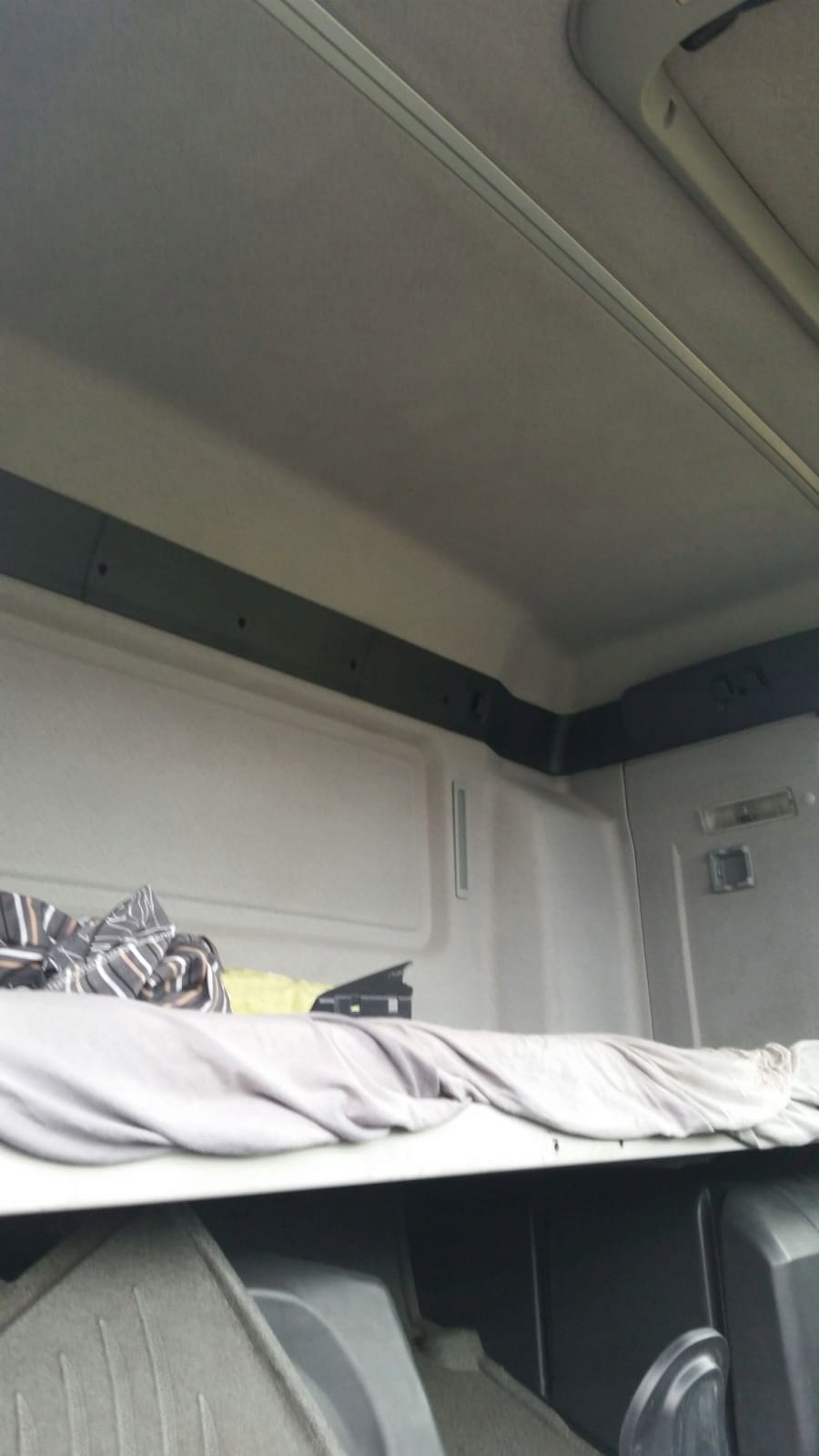 Tapicerka podsufitka ściana MAN TGL TGM