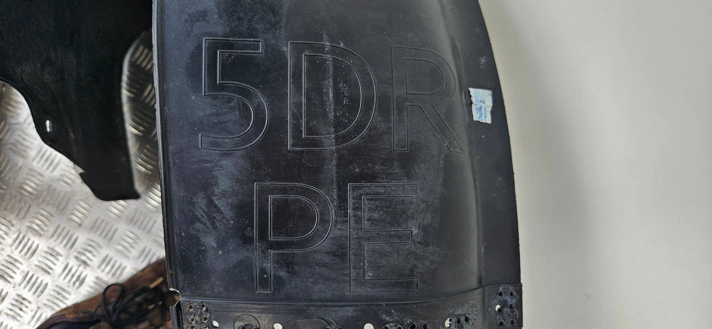 KIA Ceed 3 III 18- mudguard front front right 86814J7DA0