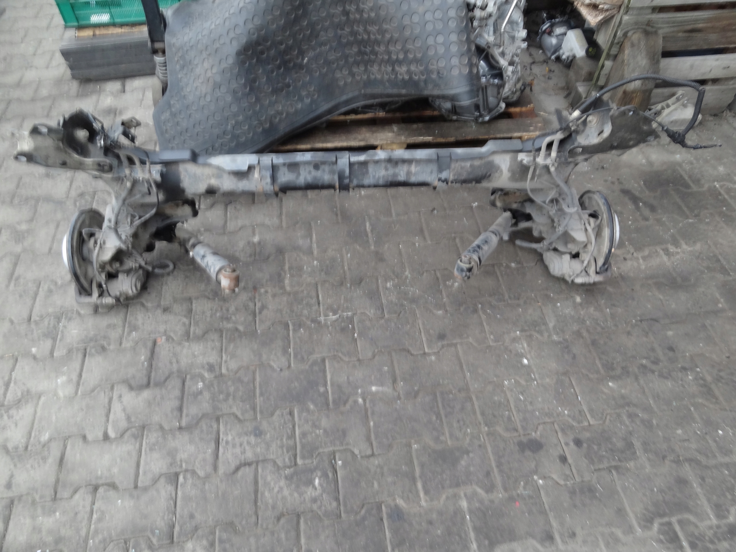 RENAULT MEGANE IV 2017 KOMBI BELKA ZAWIESZENIA KOMPLETNA ORYGINAL