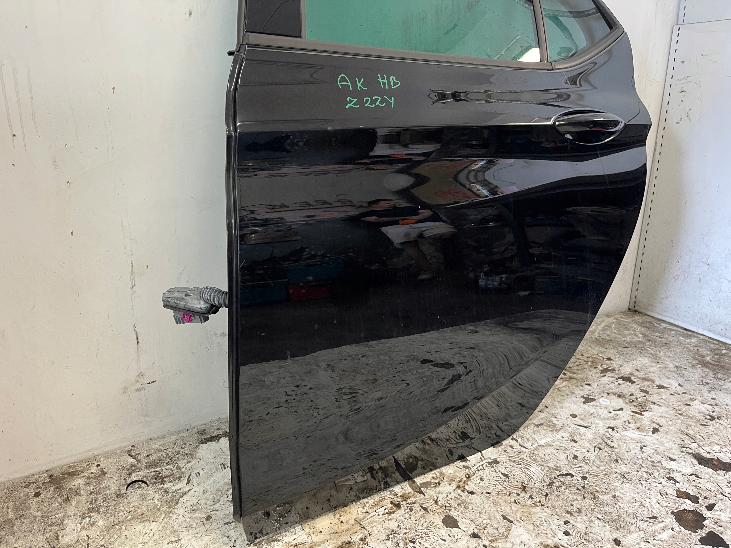 OPEL ASTRA K 5 HB HATCHBACK door left rear part left rear. Z22C black,