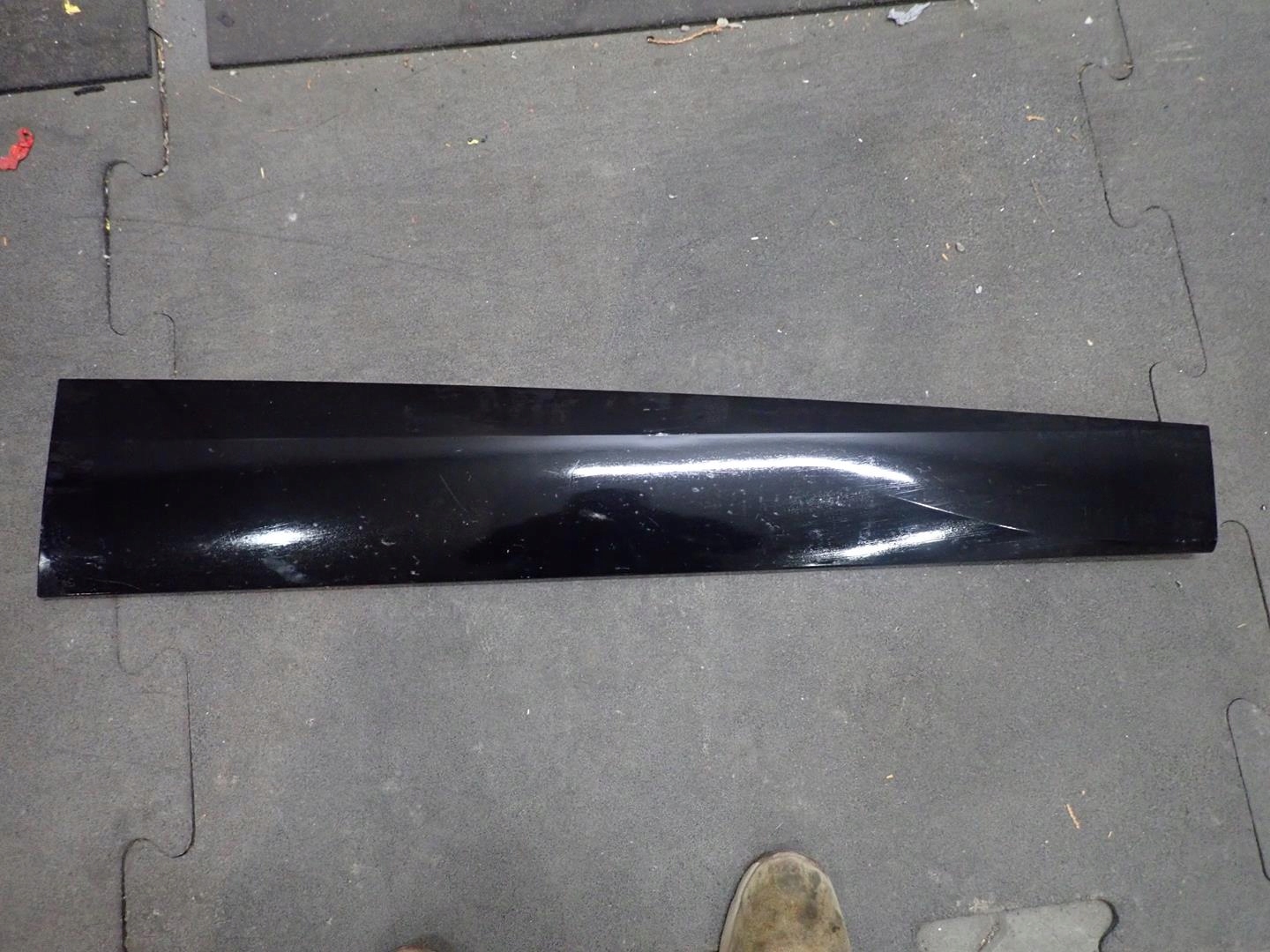 moulding door right front VW ID4 2020- 11A854940D