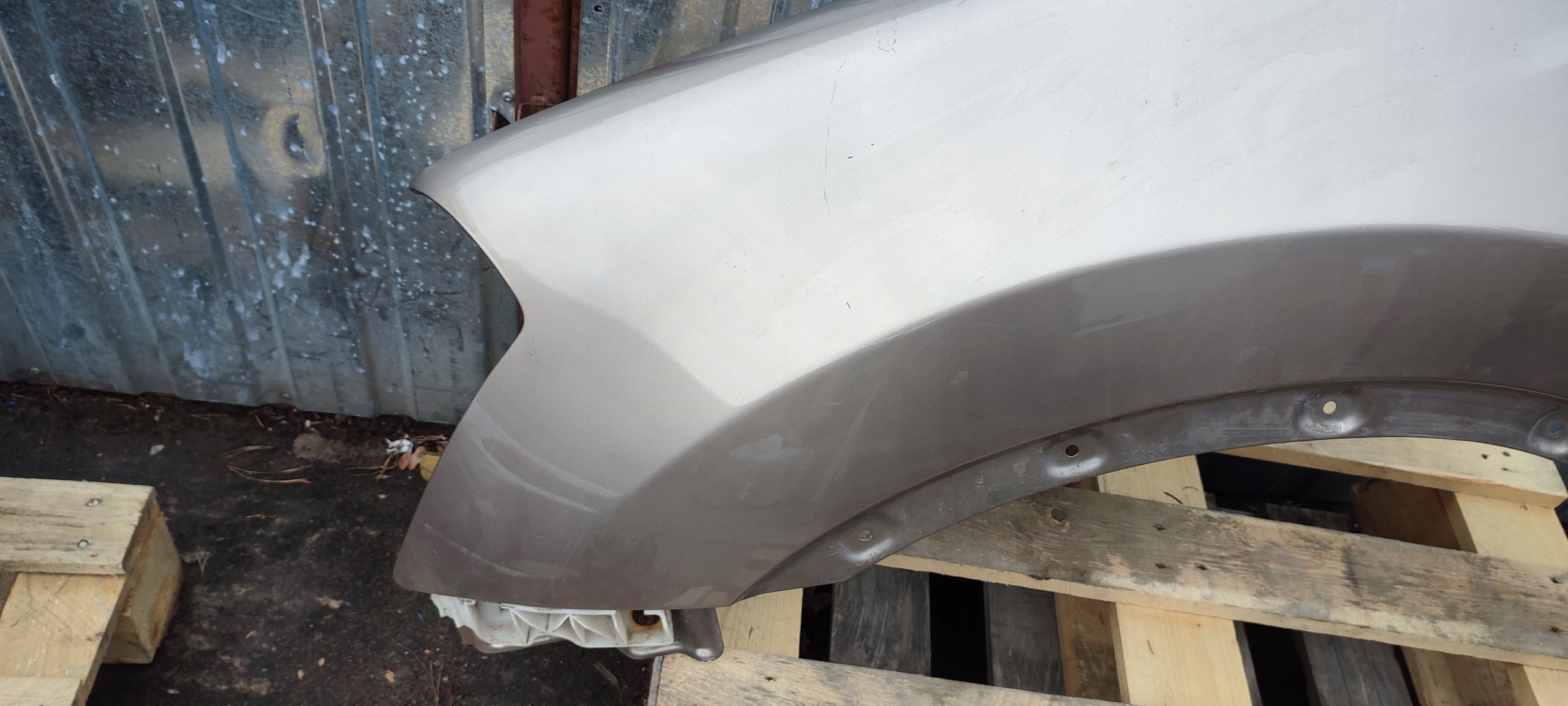 fender left front left front Nissan Qashqai J10 przedlift 07-10
