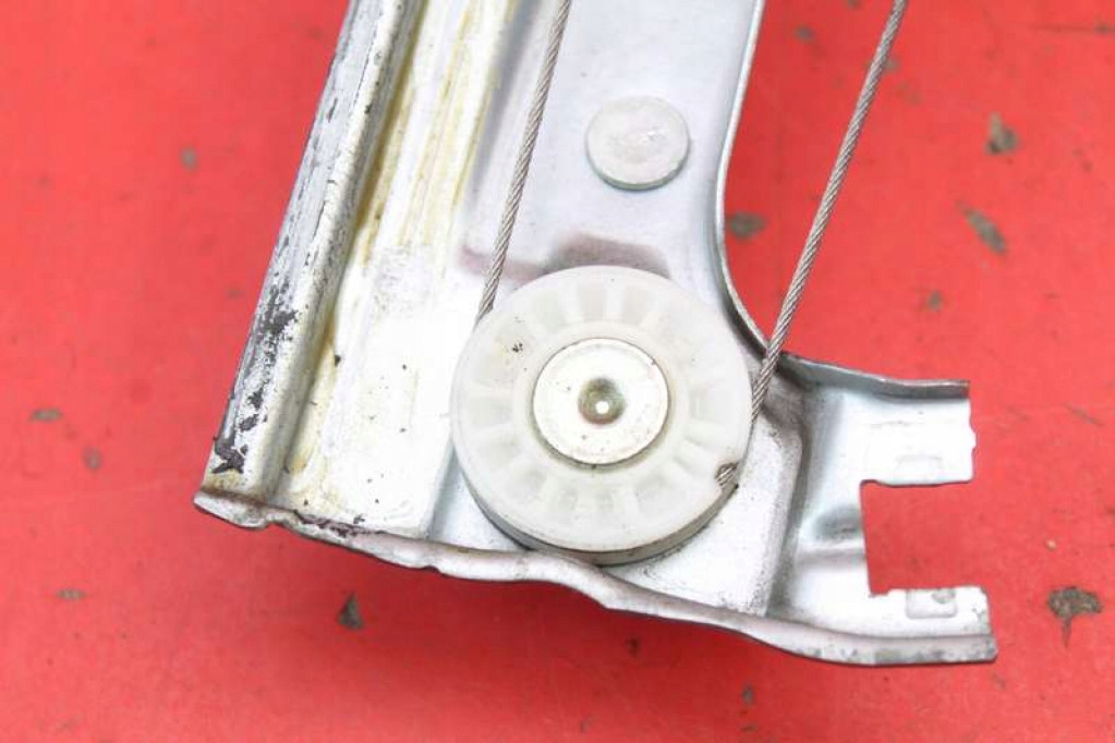 window regulator left front EU 9674252380 CITROEN C4 CACTUS 14-17