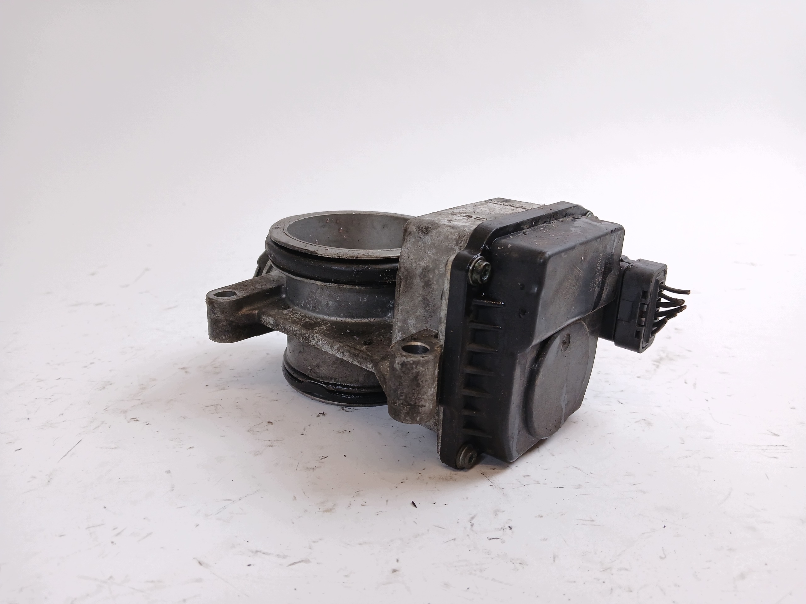 RENAULT LAGUNA II 2.0 1.8 papillon des gaz 8200063652