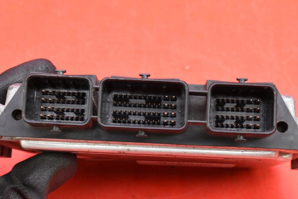 control unit computer of the engine 9664843780 CITROEN C5 II X7 III 1.6 HDI 109 KM