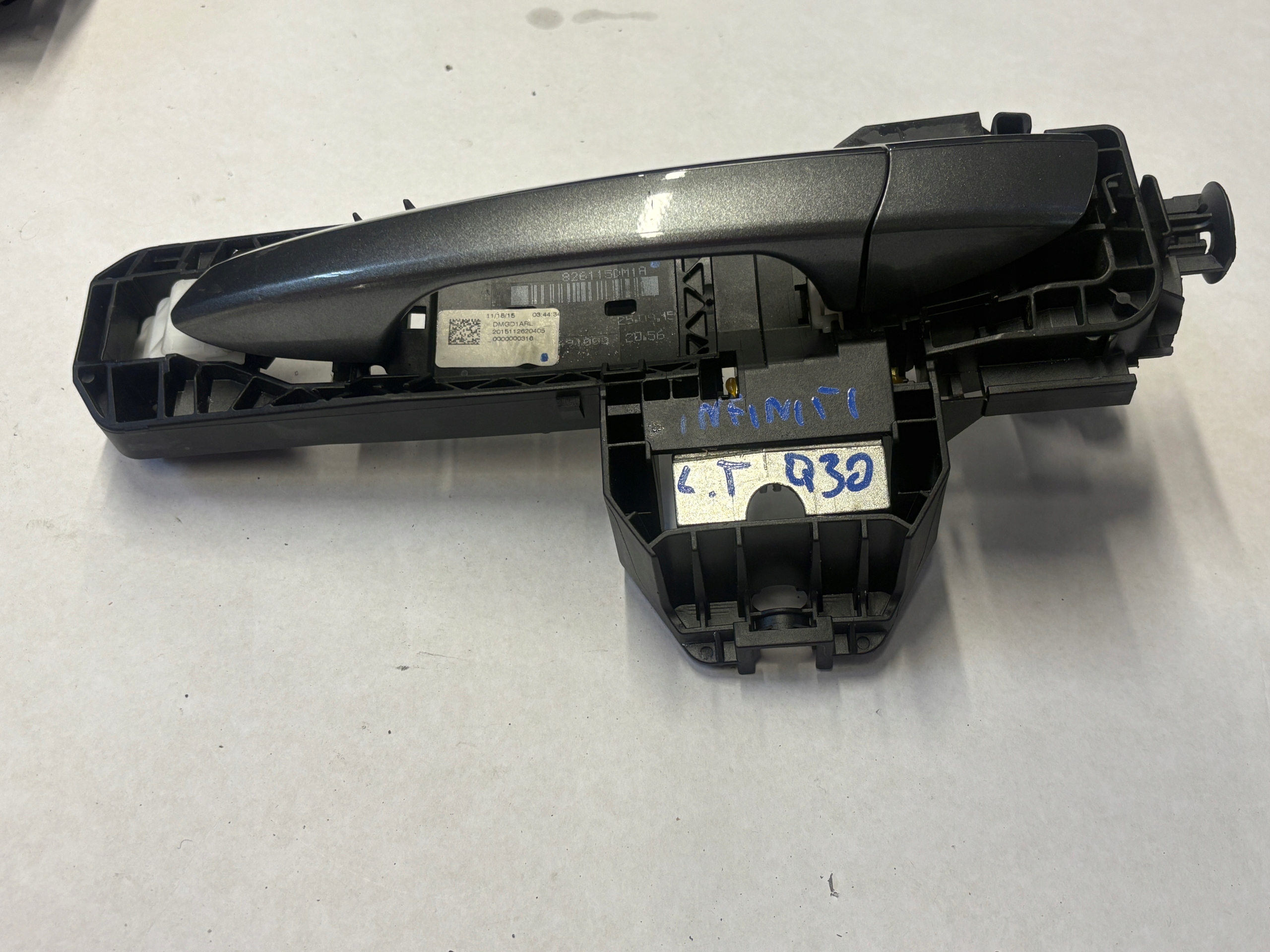 INFINITI Q30 handle door left rear part KAD G