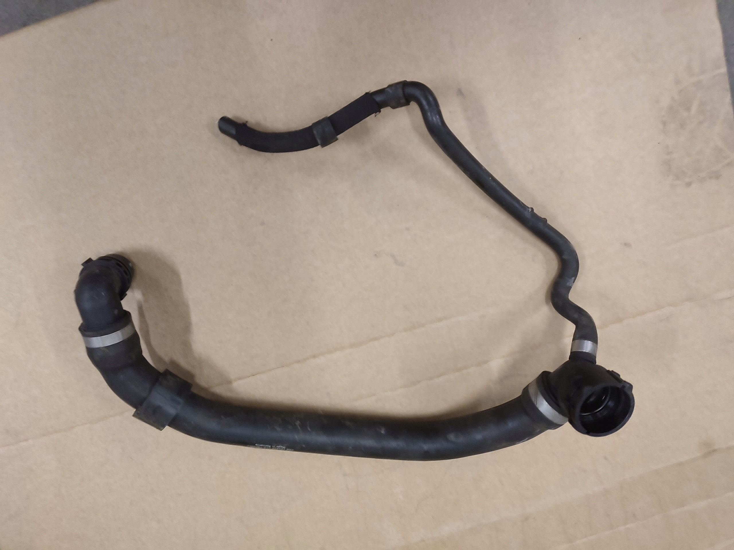 WĄŻ,RURA PRZEWÓD WODY VW AUDI 5N0122101BF