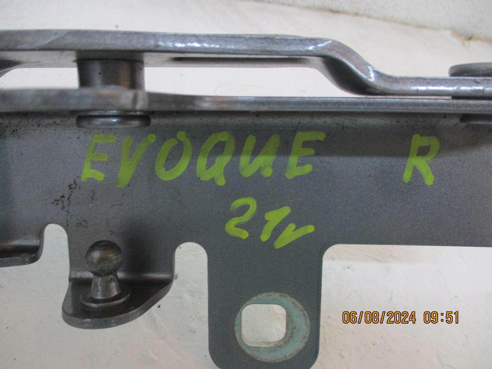 hinge bonnets RANGE ROVER EVOQUE II K8D2-16801-A K8D2-16800-A