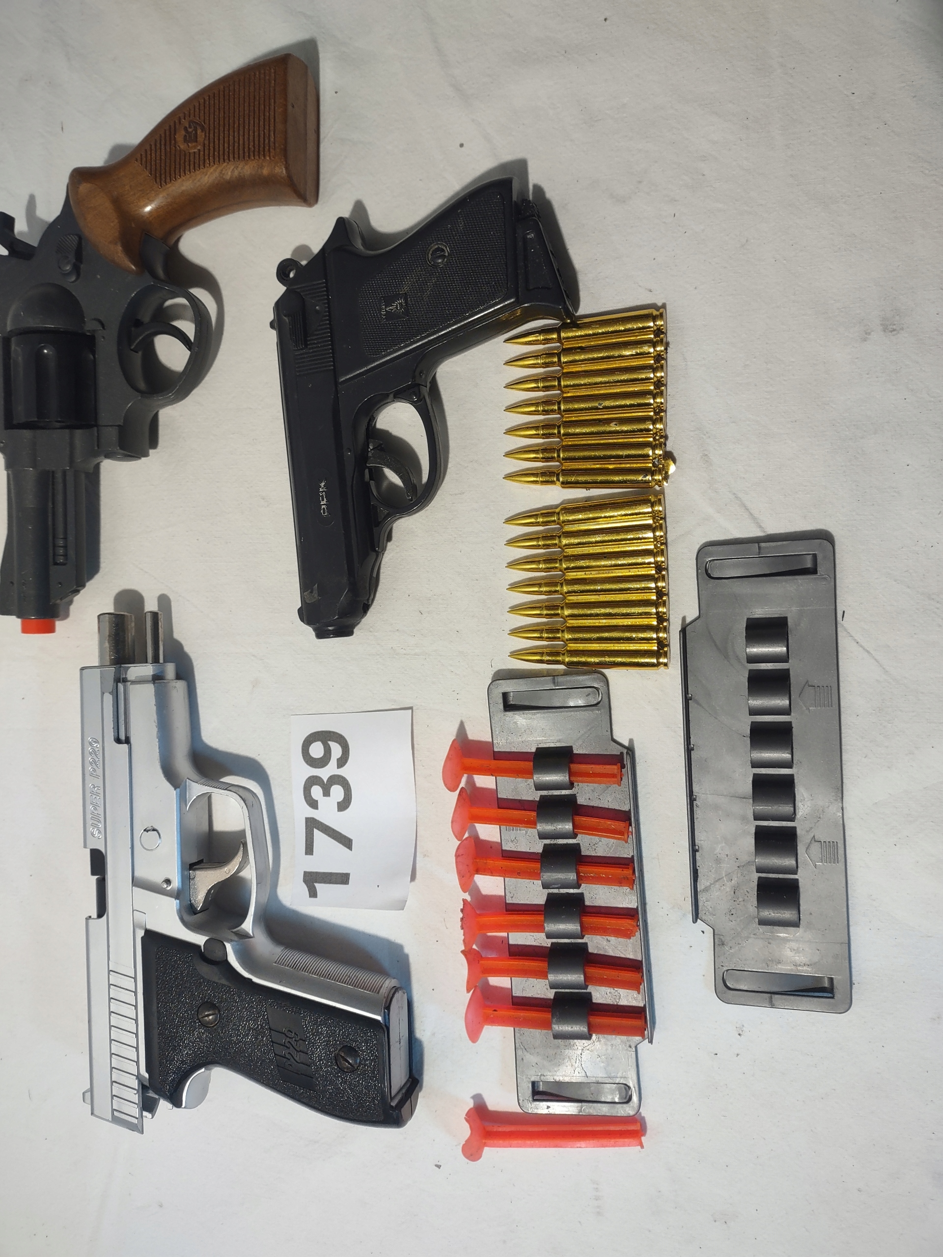 zabawkowe repliki pistolet broń (1739)