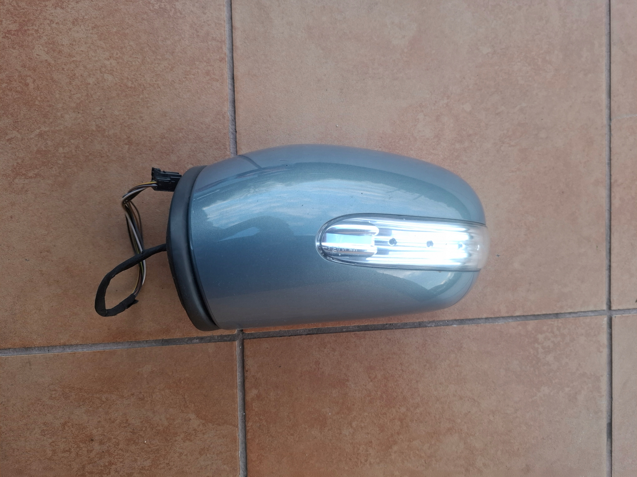mirror left MERCEDES W203 LIFT 7 vertical LAKIER C747