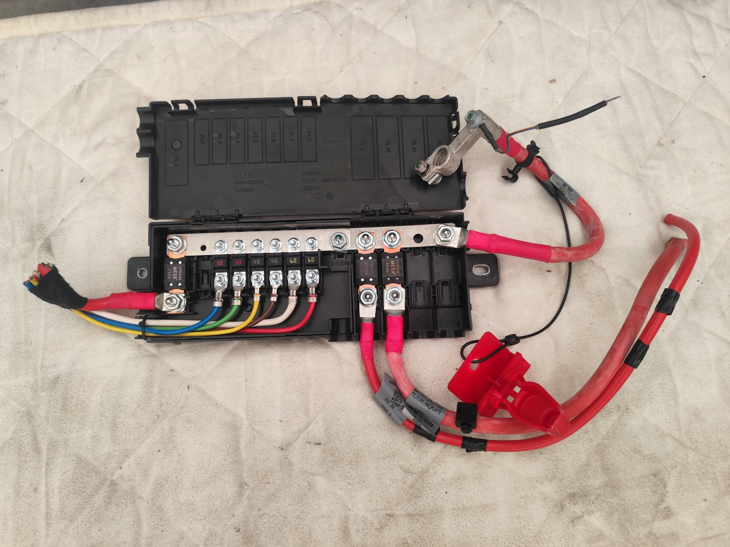 JAGUAR XE X760 terminal fuse