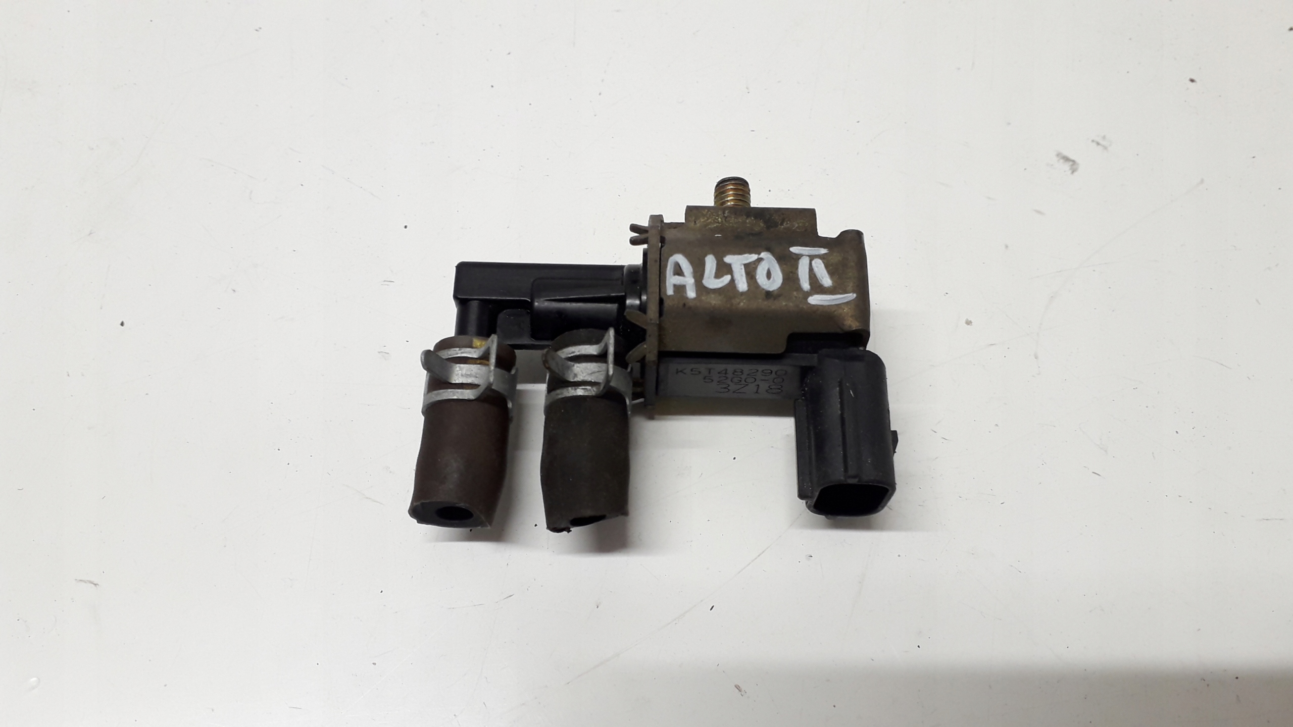 98-1.0 - SUZUKI ALTO 5 V 98-1. 0 ВАКУУМНЫЙ КЛАПАН K5T48290