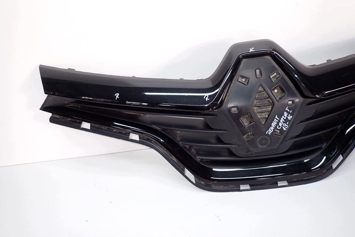 RENAULT CAPTUR 13-17 Grille 623102335R