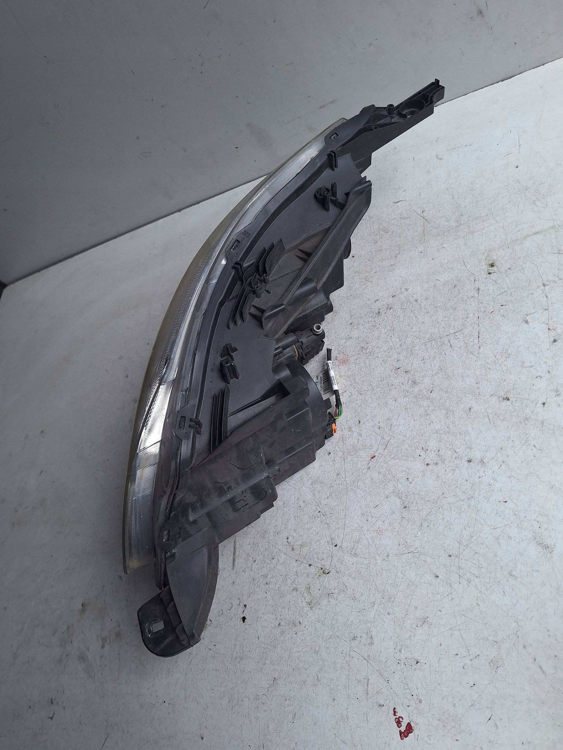 PEUGEOT 2008 a 13-16 světlo pravá UK-pravostranné řízení 9677810080