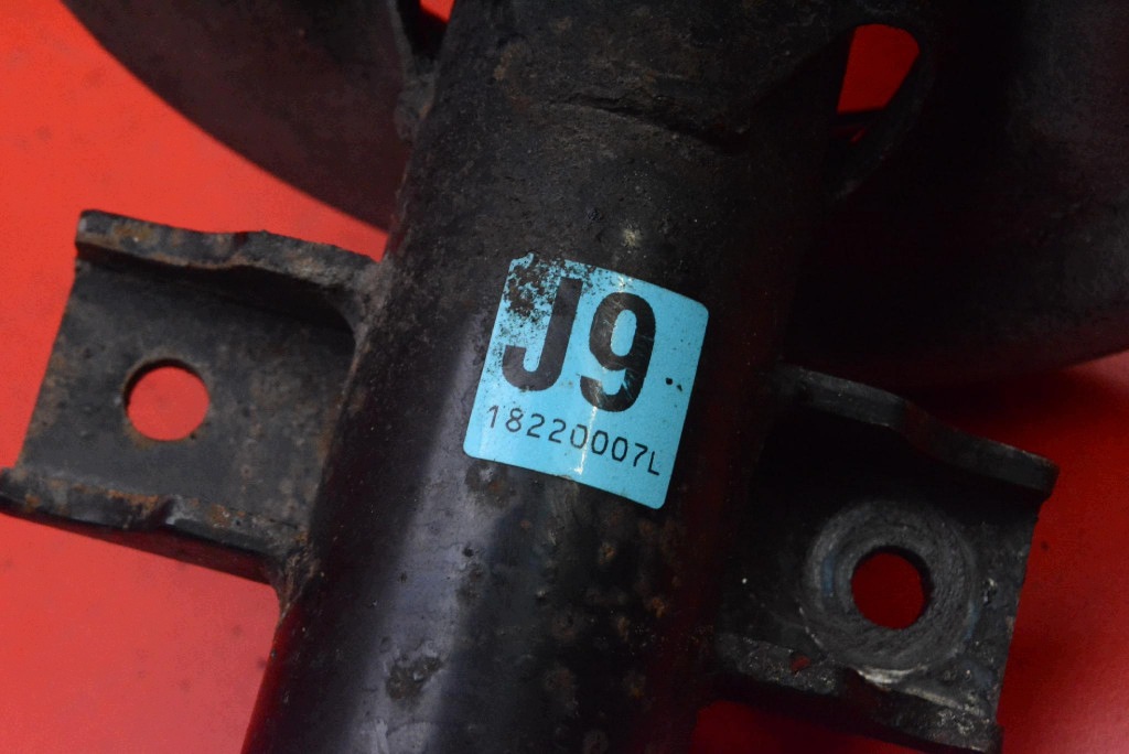 shock absorber left front 543025835R RENAULT LATITUDE 1 and 2.0 DCI 173 KM 10-14