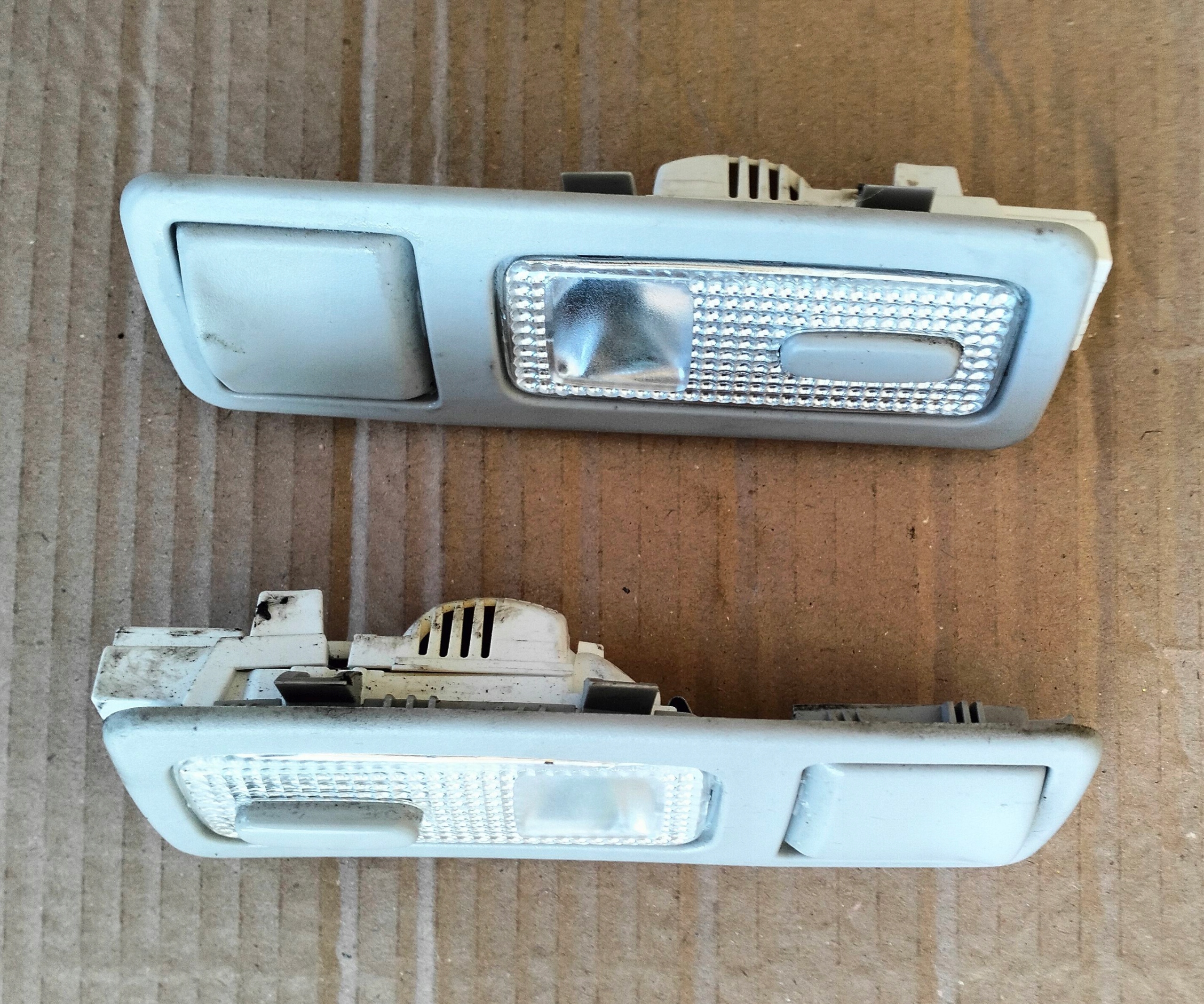 лампочка Освещение заглушка Обшивка потолка CITROEN C5 III X7