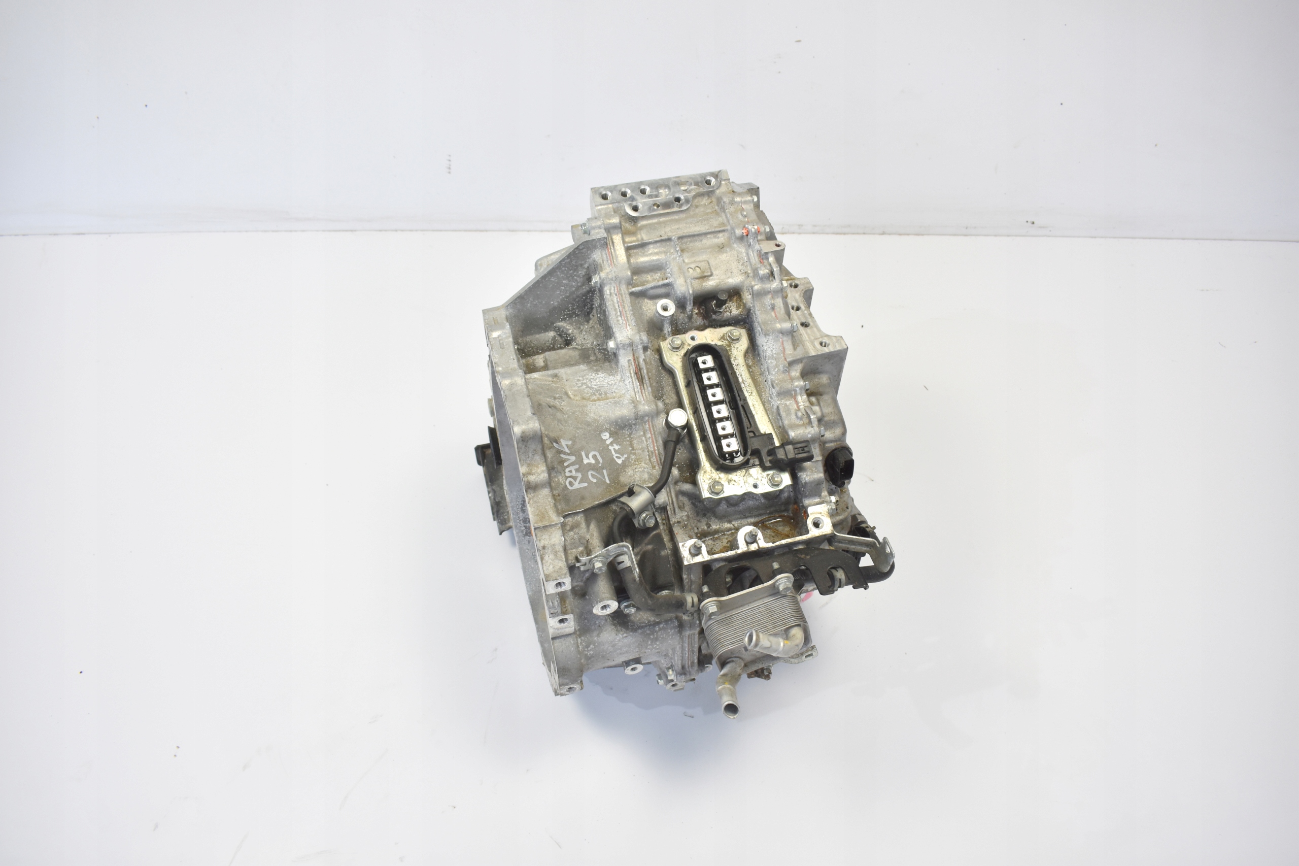 Getriebe RAV4 V 2.5 HYBRYDA 3NM P710