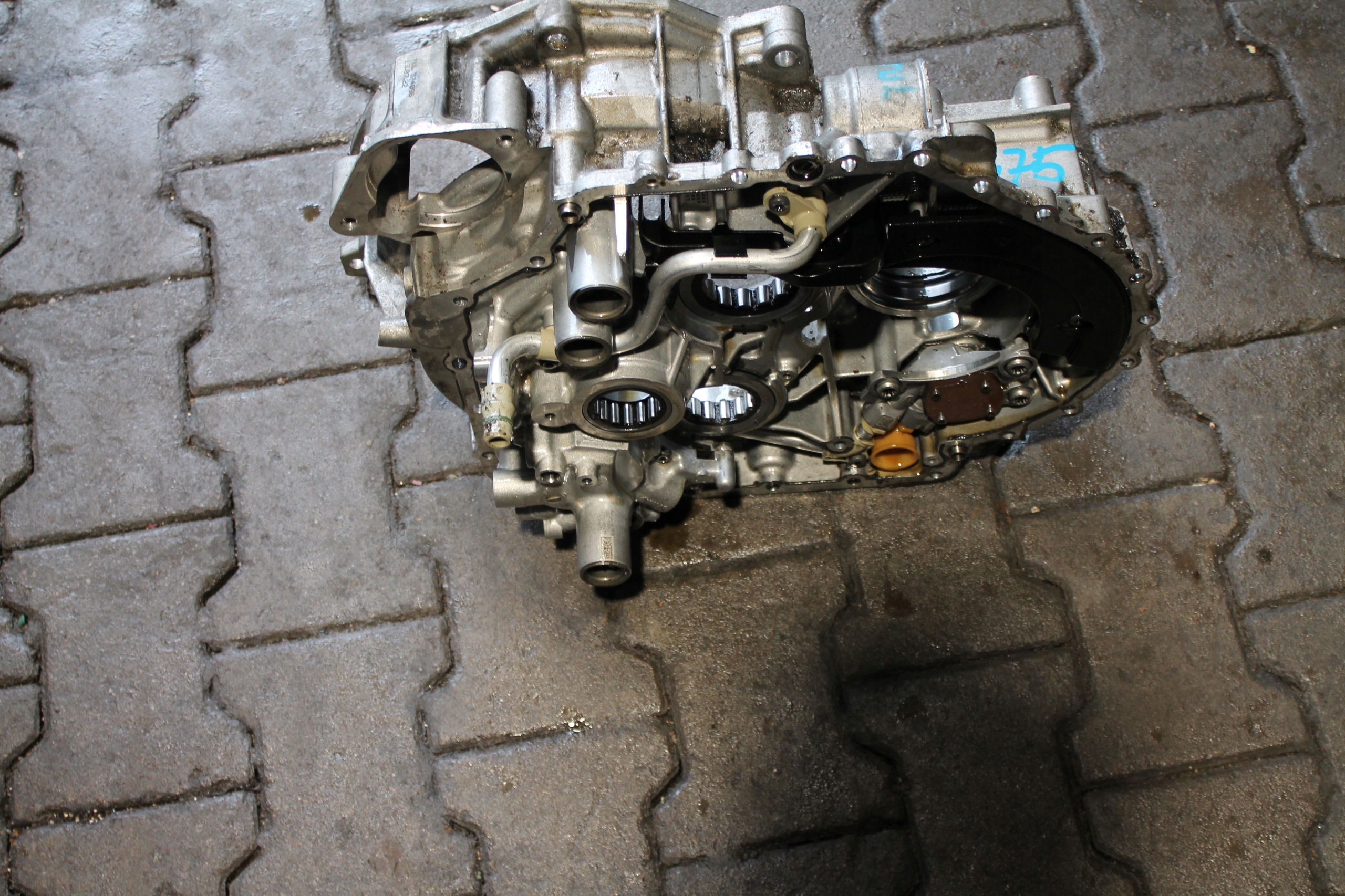 2521. OBUDOWA SKRZYNI BIEGÓW VW AUDI 0GC301107K
