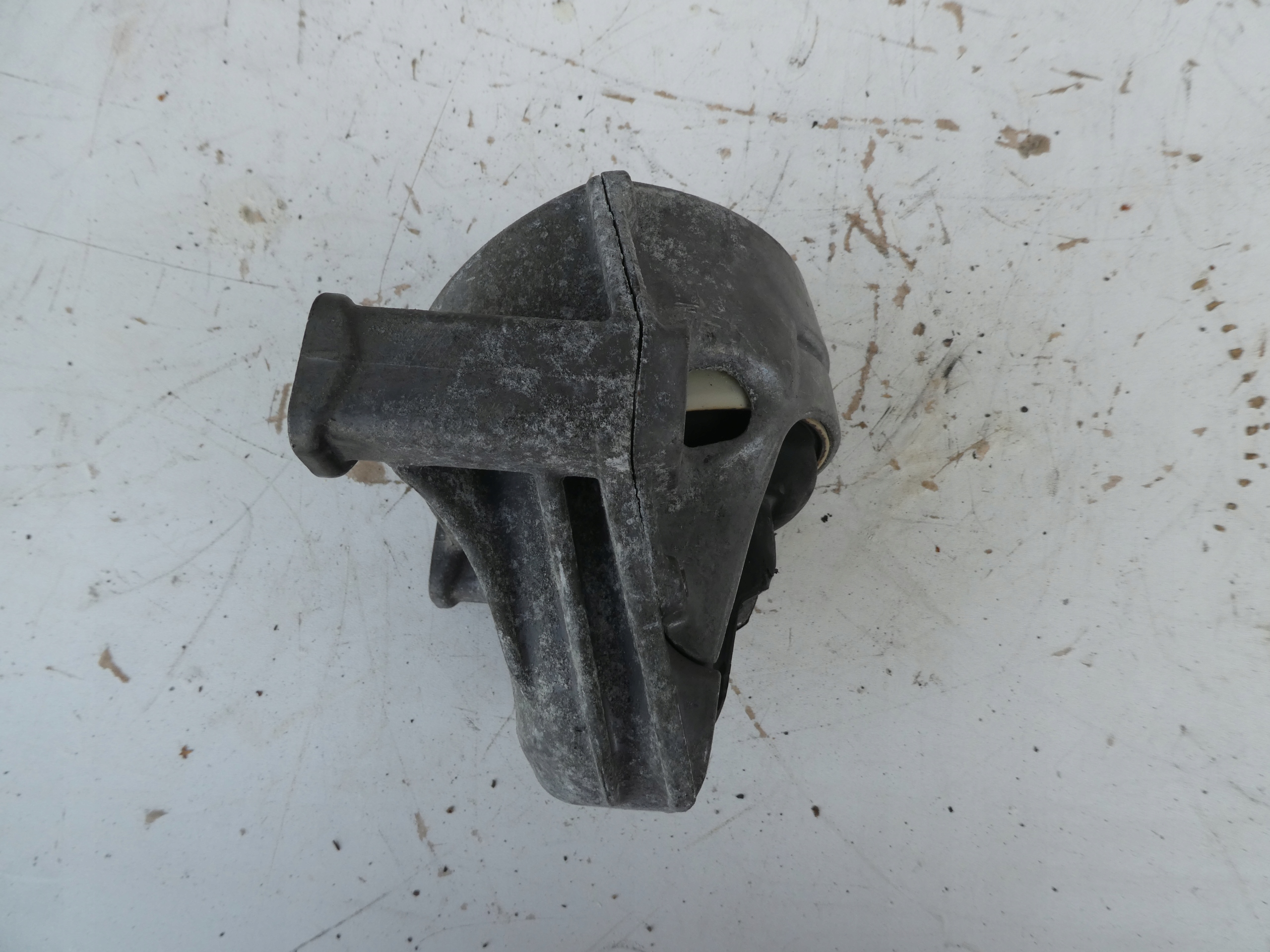 engine mount AUDI A4 B8 2.0 TDI 8K0199381 GK