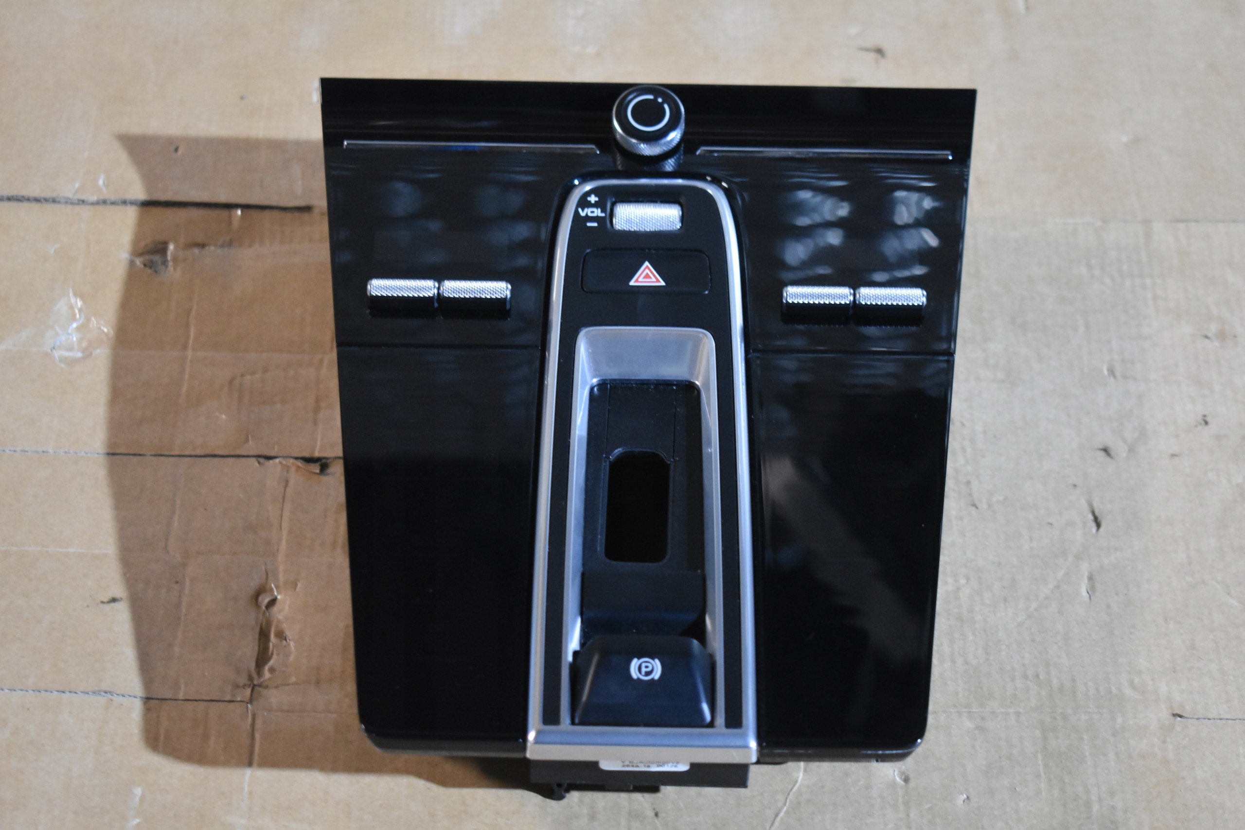 IDEALNY PANEL MULTIMEDIALNY KPL. EUROPA PORSCHE PANAMERA 971 1