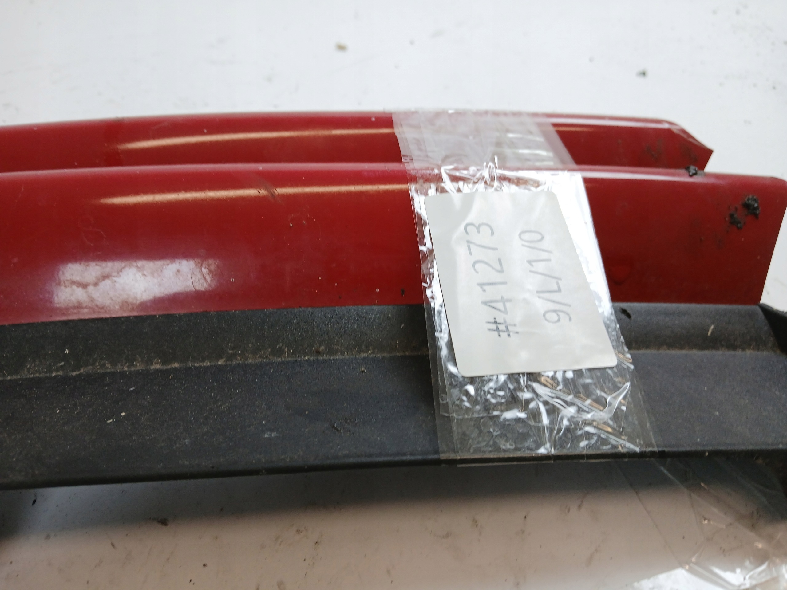 VW GOLF IV grille masque radiateur rouge
