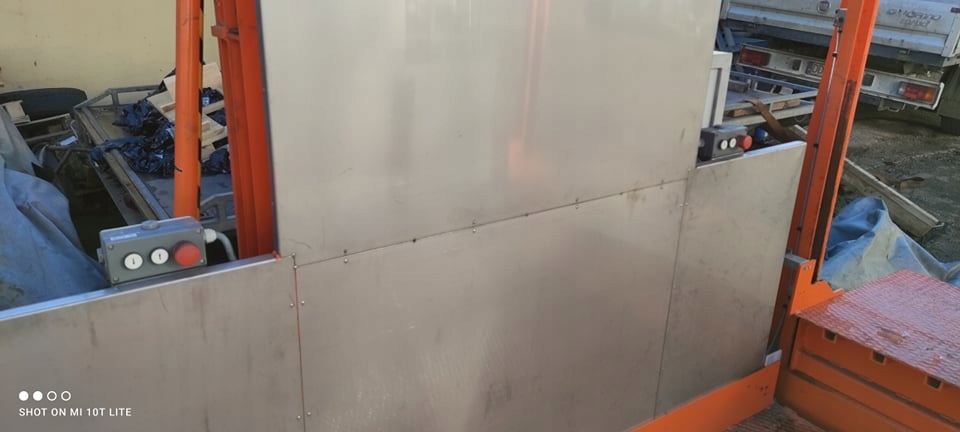 F0d9813849239f46cbf61f4d8d96