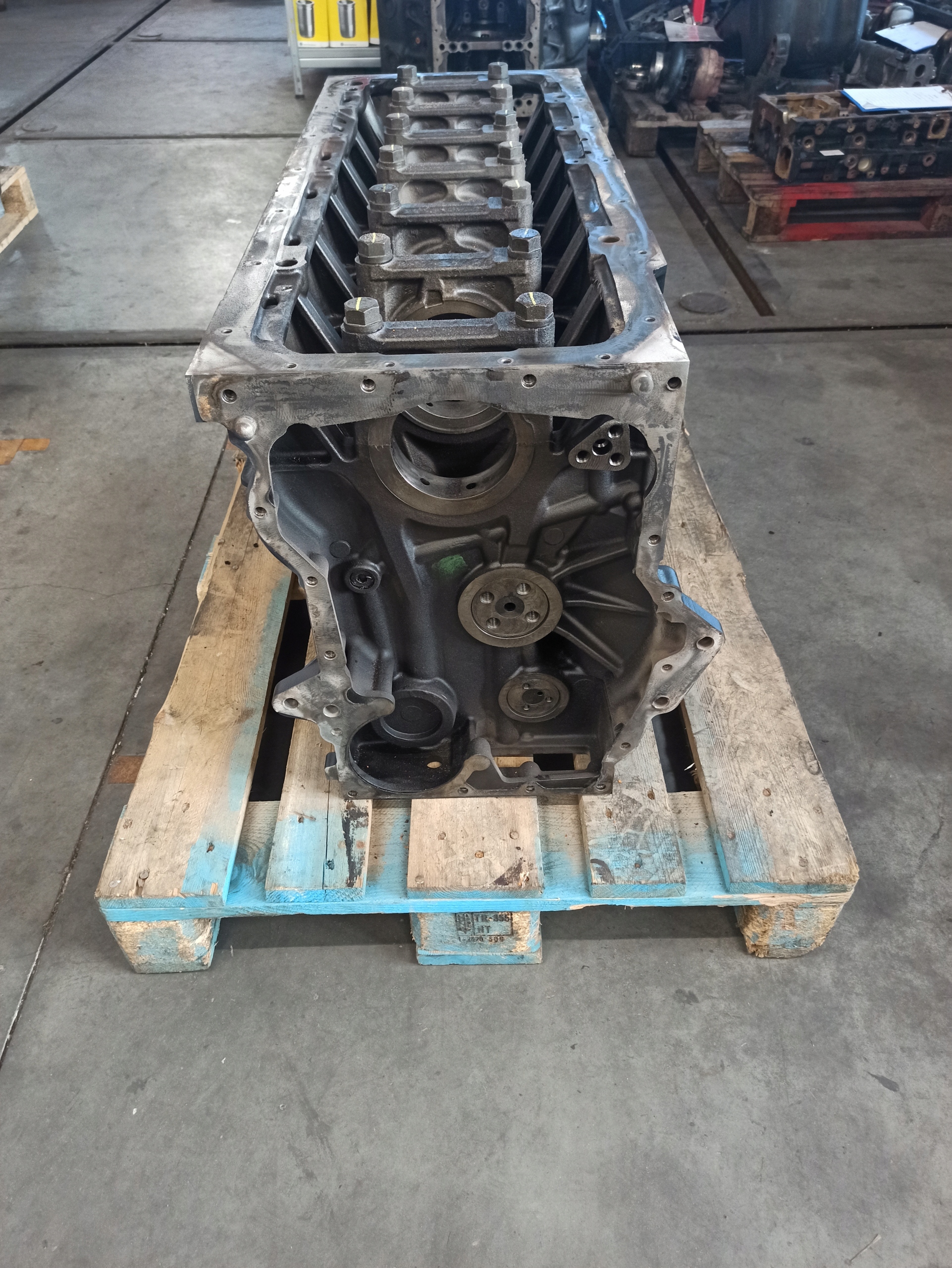 Blok silnika MAN TGA TGX TGS D2066 Euro 3 4 5 Blok MAN TGX Producent części MAN OE