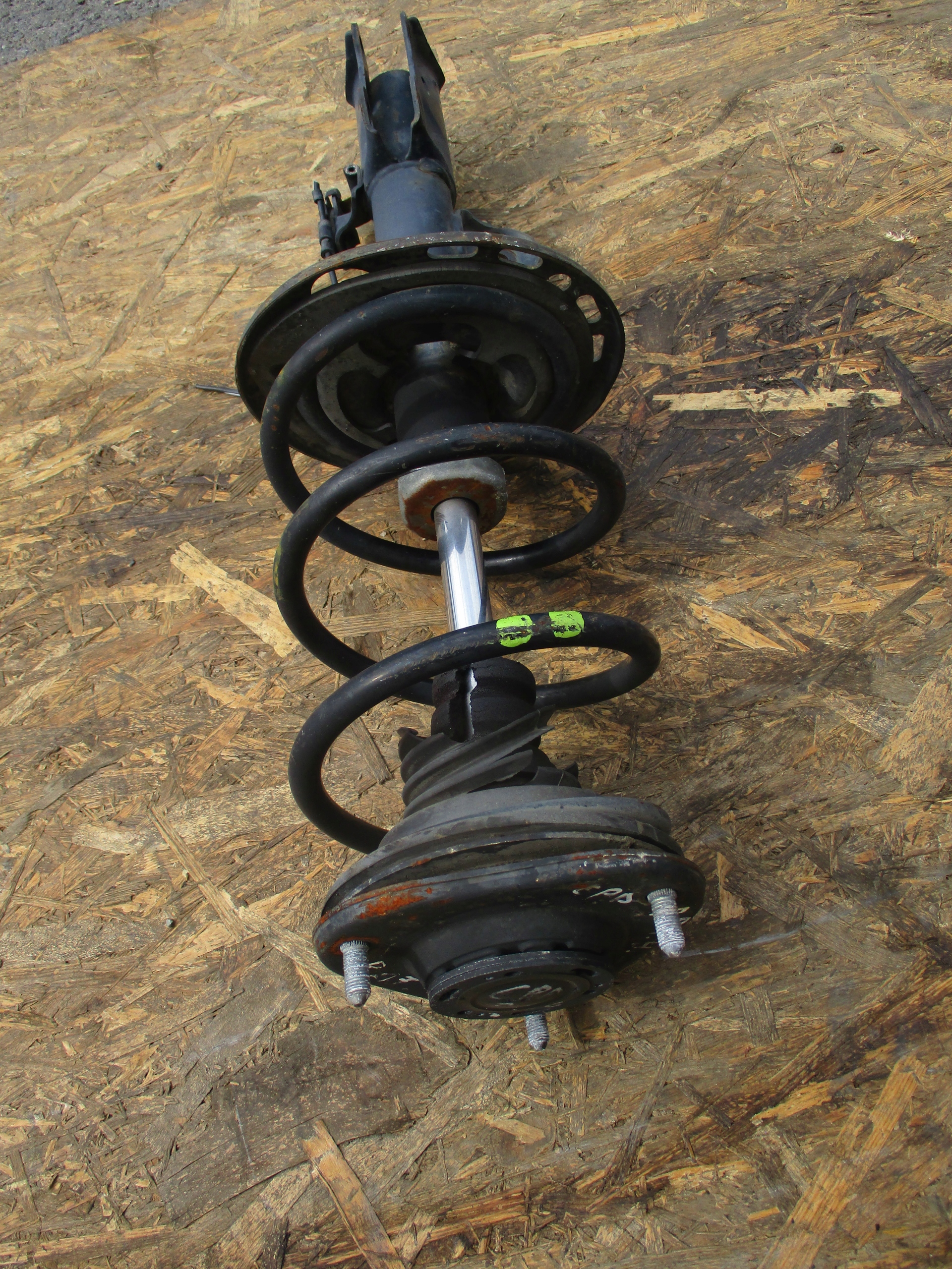 shock absorber front left Toyota Rav4 13-18