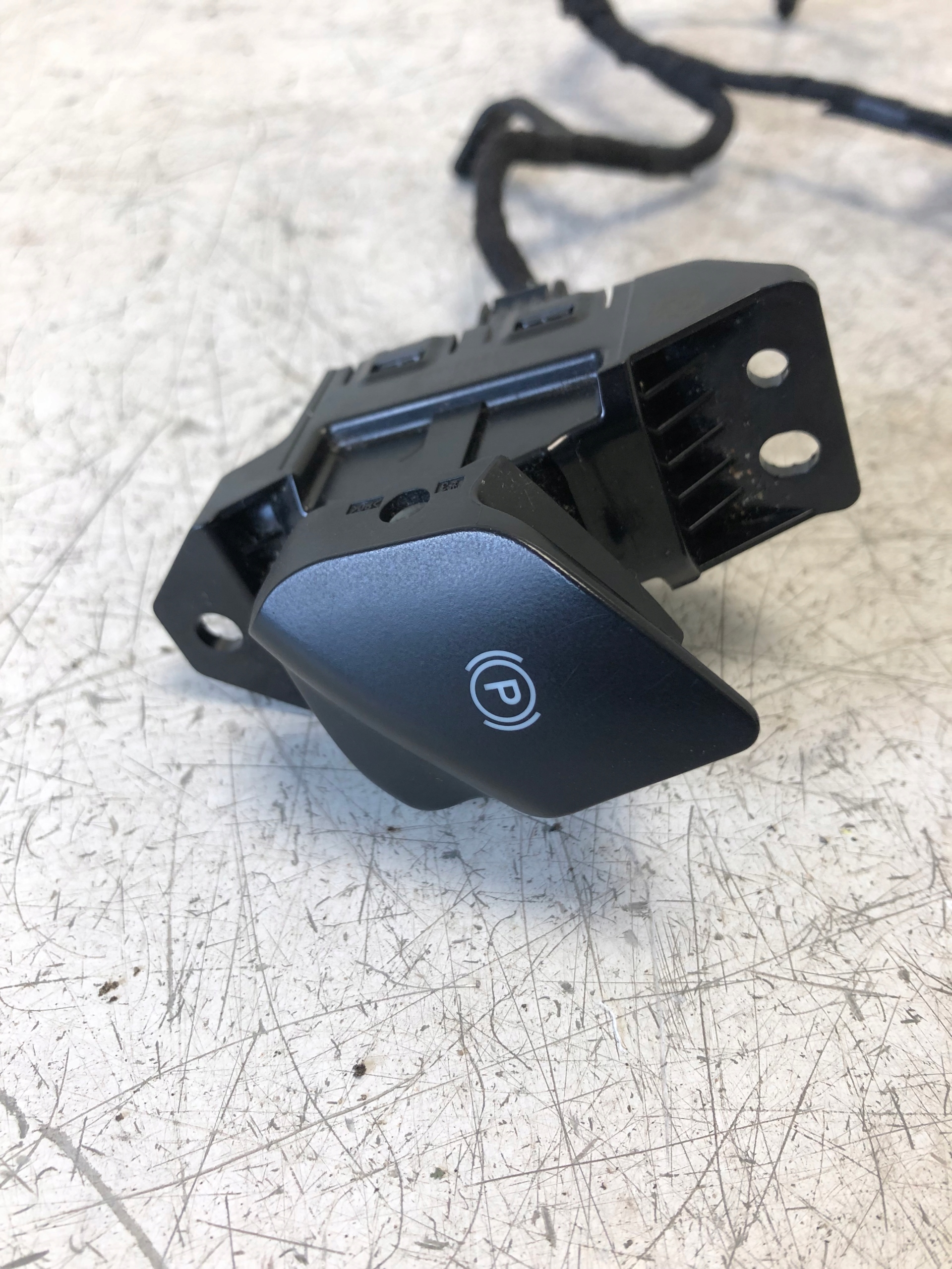 button electric brake PDC FORD MONDEO MK5