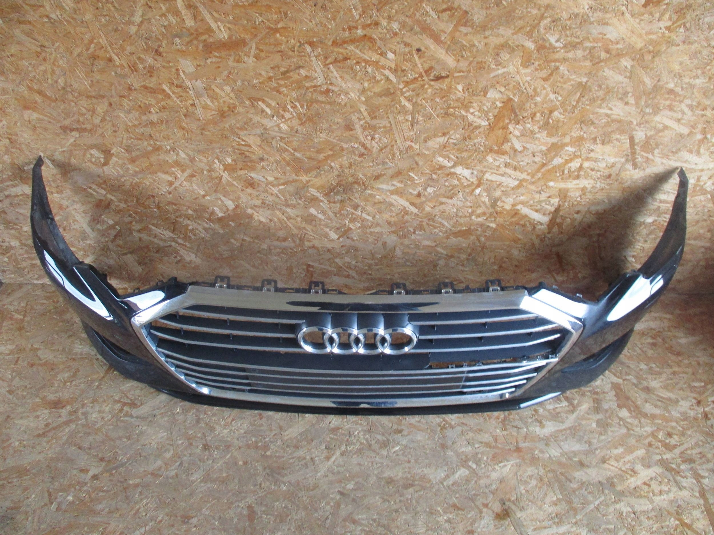 nárazník předek přední AUDI A6 C8