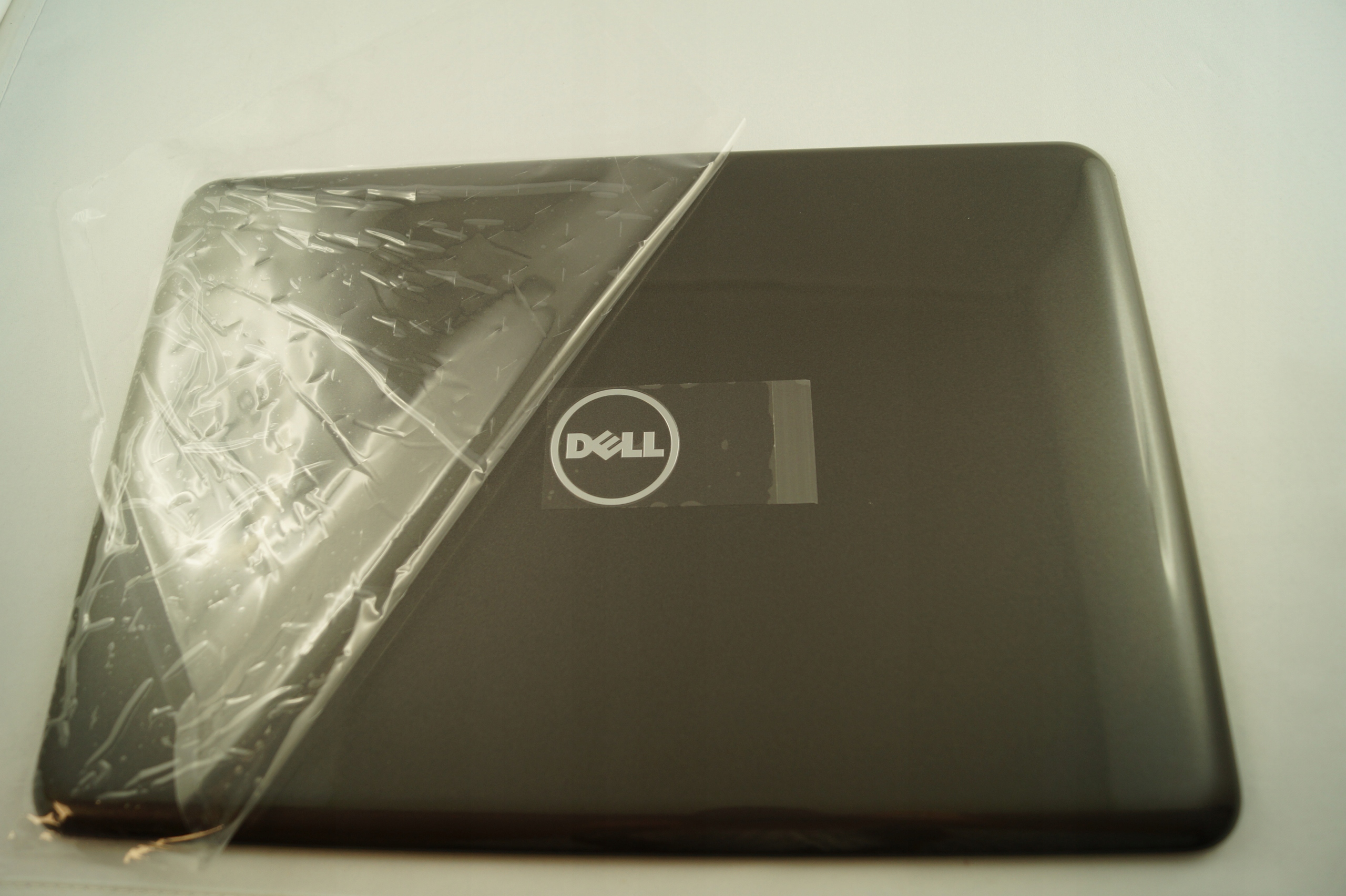 Dell 3380 Horní krytka Klapka č. YCGG8