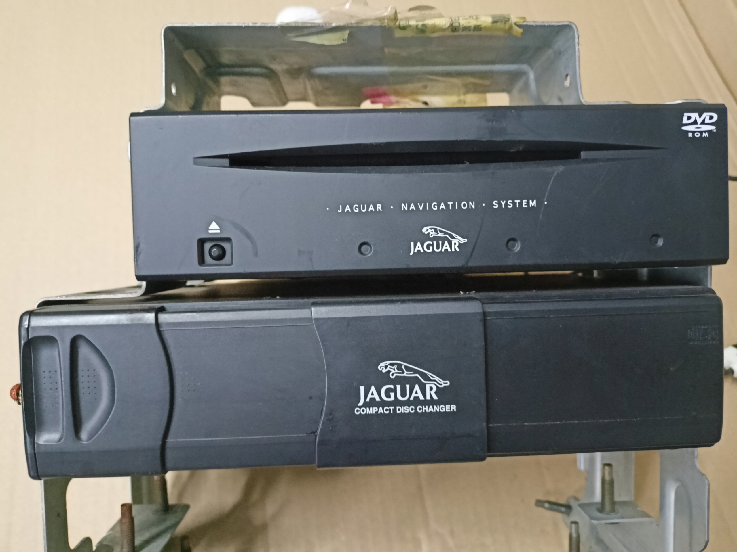 Radio Jaguar X-TYPE 1x43-10e889 navigation player changer 1X43-18C830AB