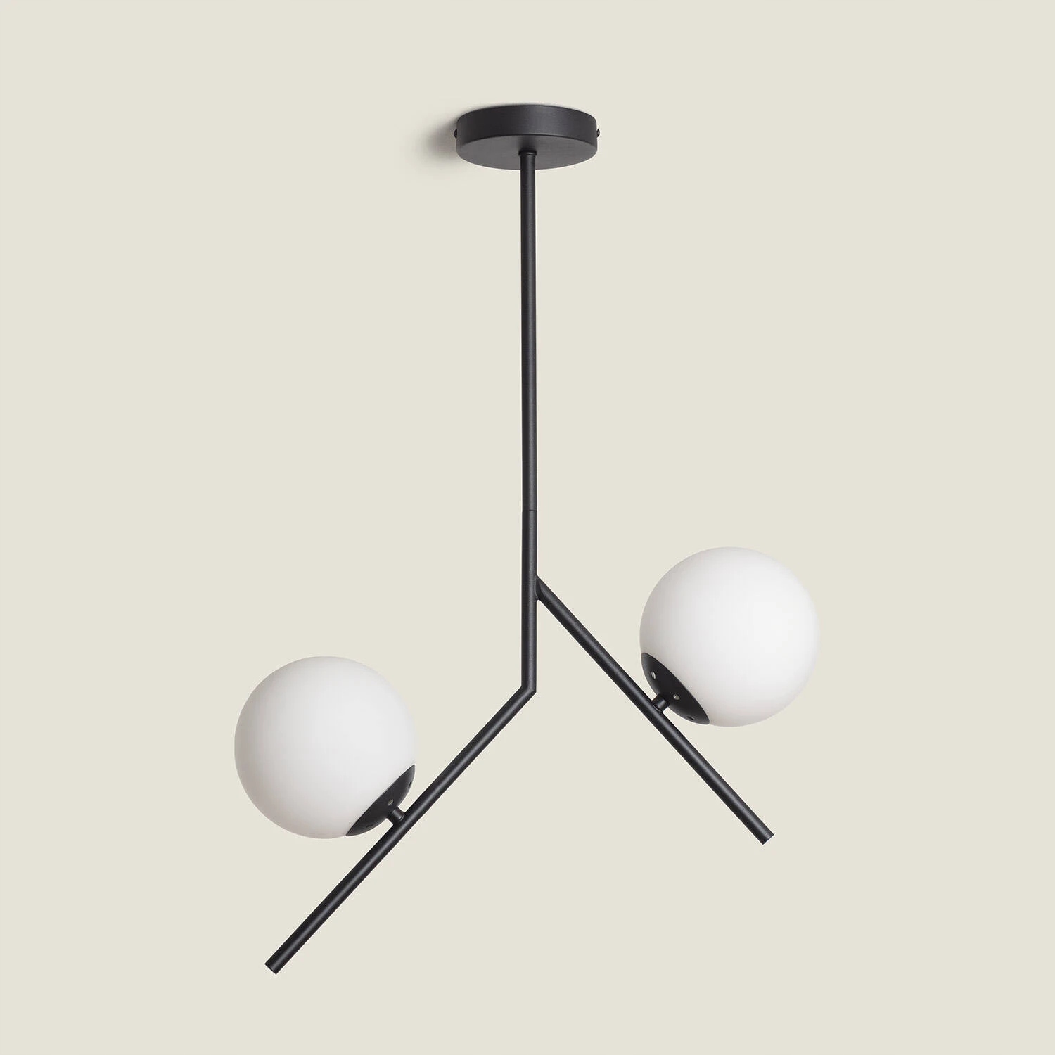 Závěsná lampa Balts kovovo-skleněná