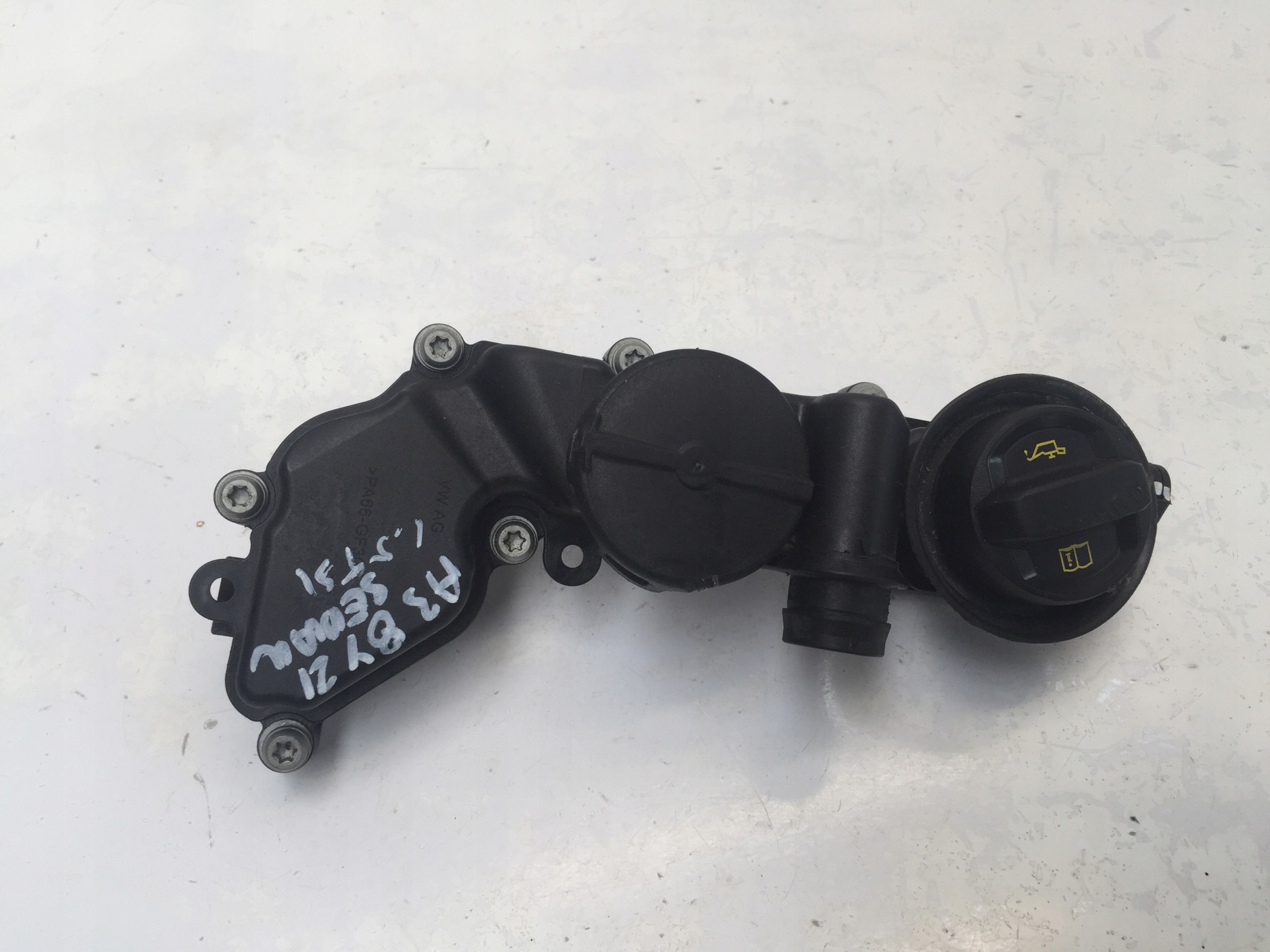 05E103495J - AUDI A3 8Y 1.5 eTSI DFYA 2021 ODMA масляный сепаратор