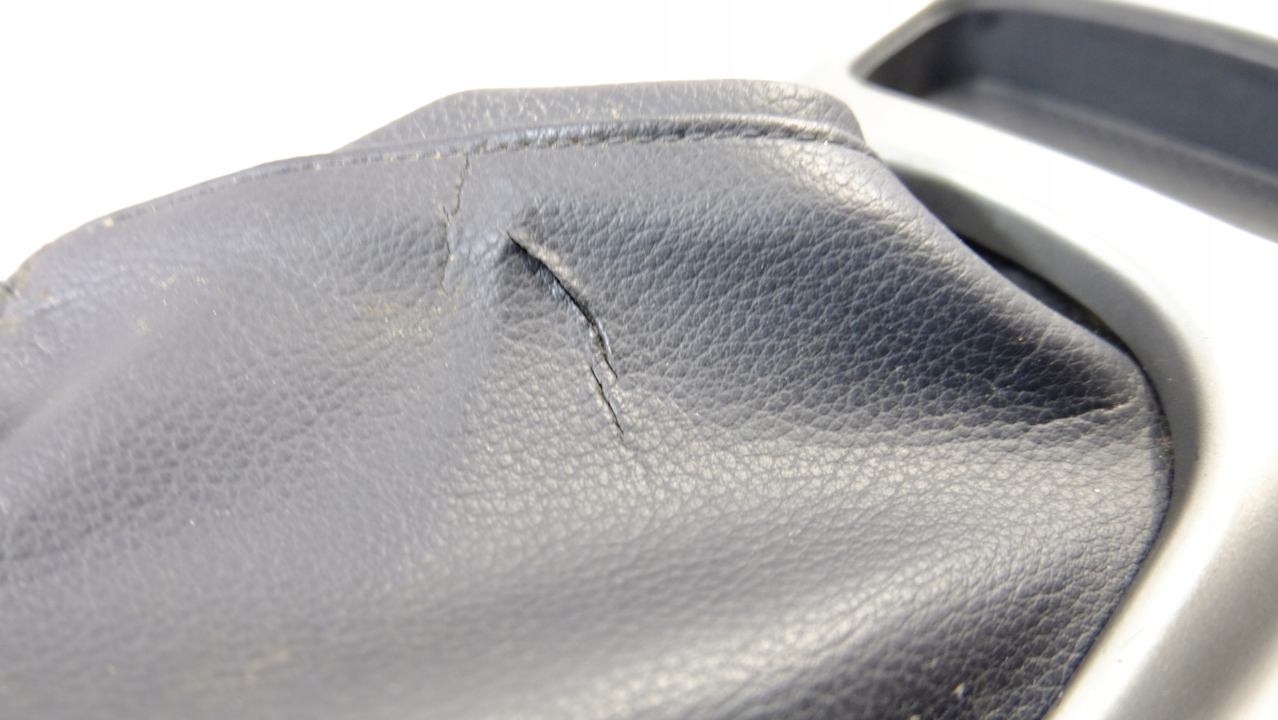 nissan NOTE E11 тунель середина