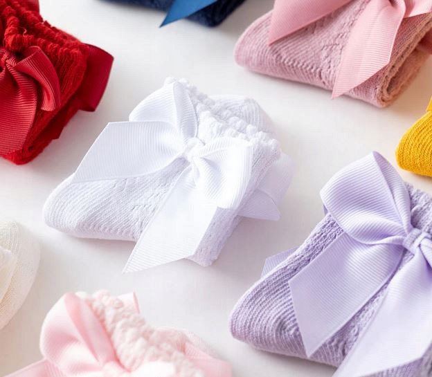 Skarpetki ażurowe niemowlęce rozm S 0-12 CHRZEST Rozmiar EU 0-12m