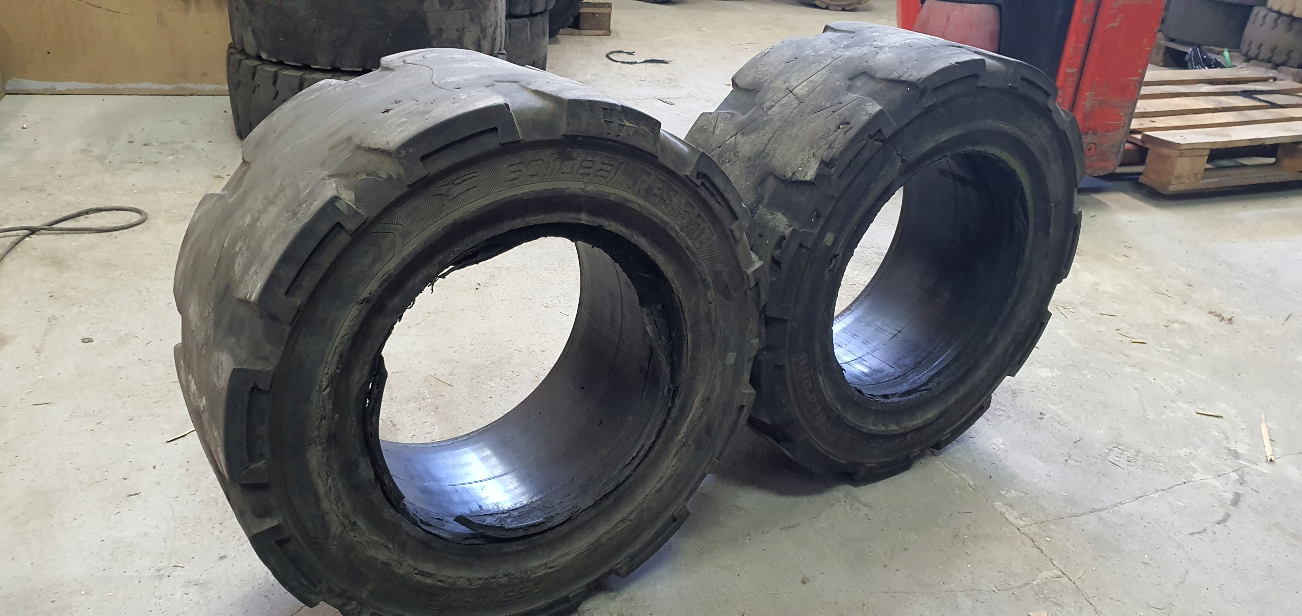 Opona pelna 355 45 15 Solideal wozek