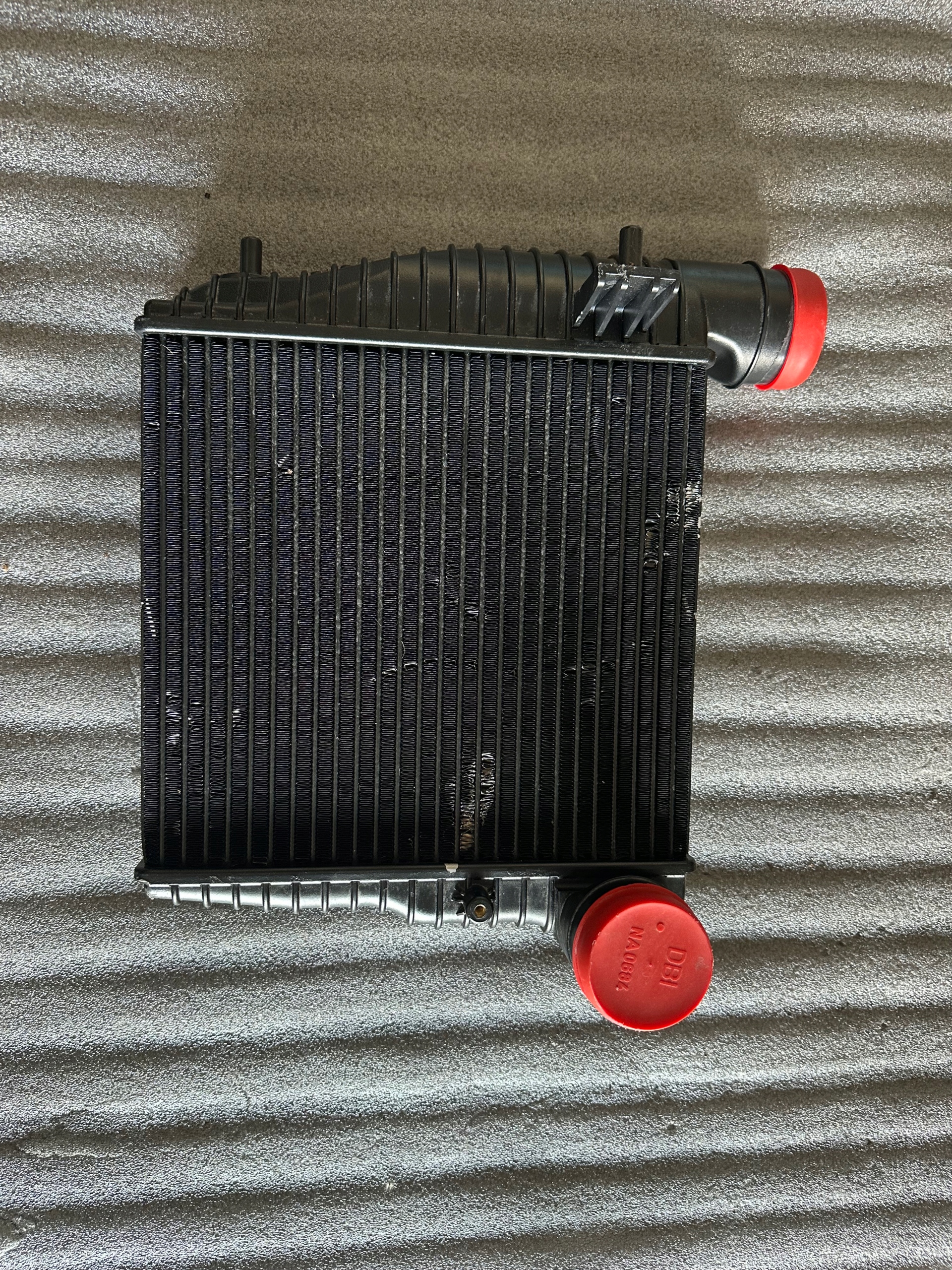 FERRARI ROMA INTERCOOLER STRONA KIEROWCY 000340704...