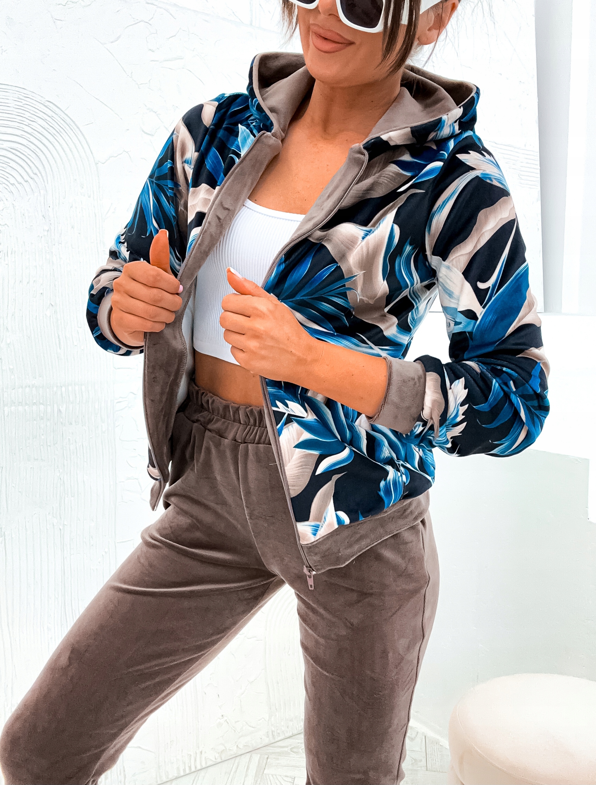 DRES DAMSKI KOMPLET WELUROWY SPODNIE BLUZA Z KAPTUREM rM PRODUKT POLSKI Rozmiar M