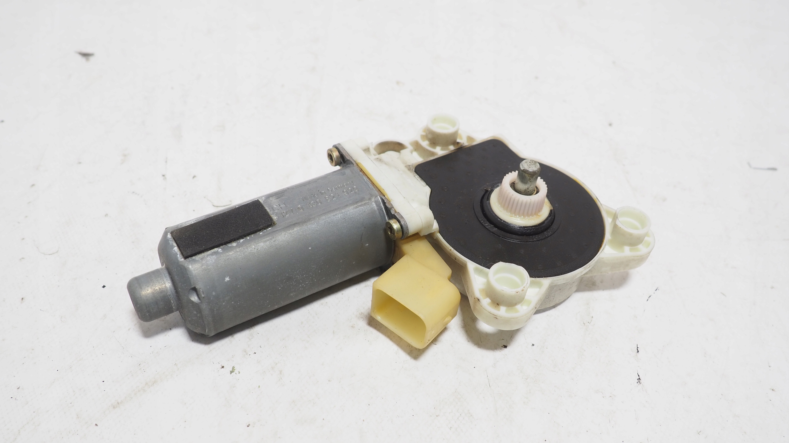 Mercedes CLK W209 mini motor windows left front A2308200942