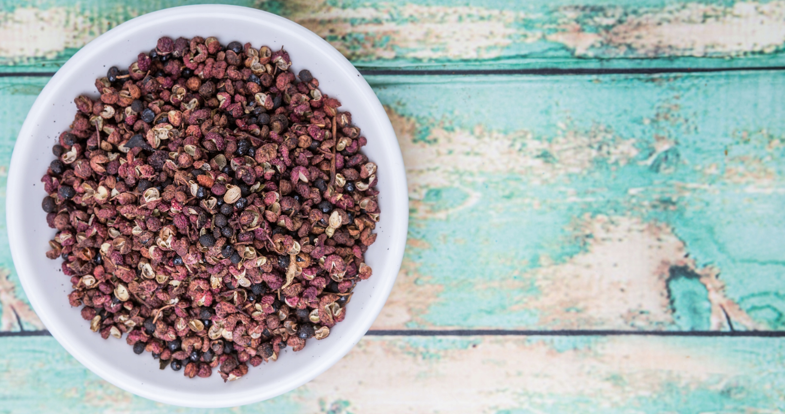 Levně Pepř Celé Zrno 1 kg