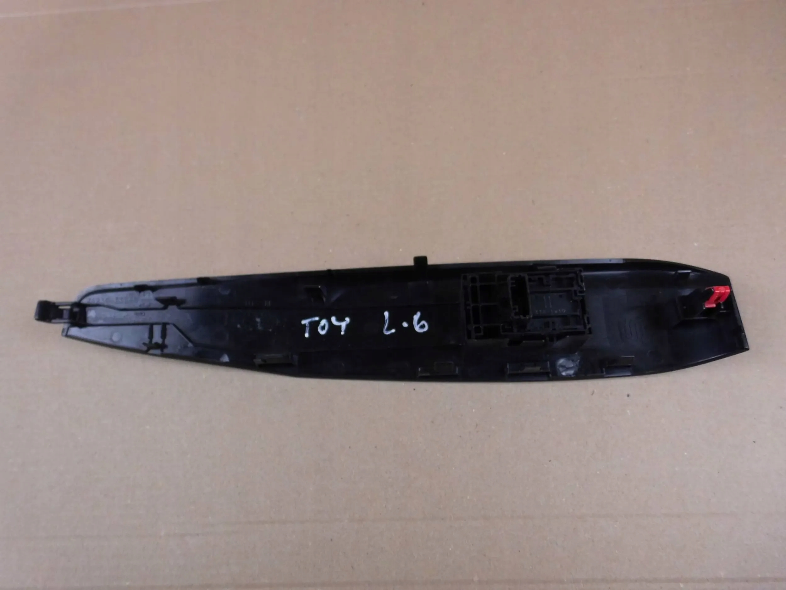 Toyota Camry VIII XV70 2020 panel window control switch right front 7423133540