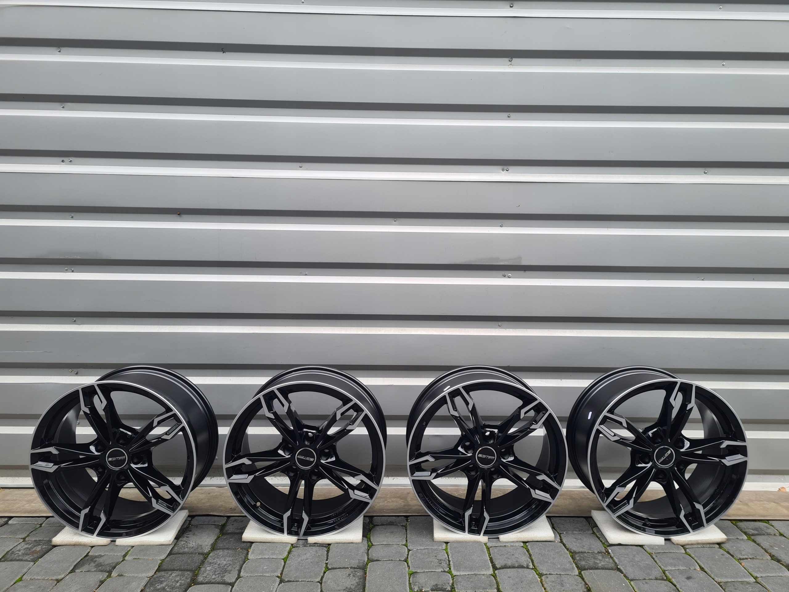 NOWE Felgi GMP ITALIA DEA 18 BMW Seria 3 4 5 X1 X3 Szerokość felgi 8.0