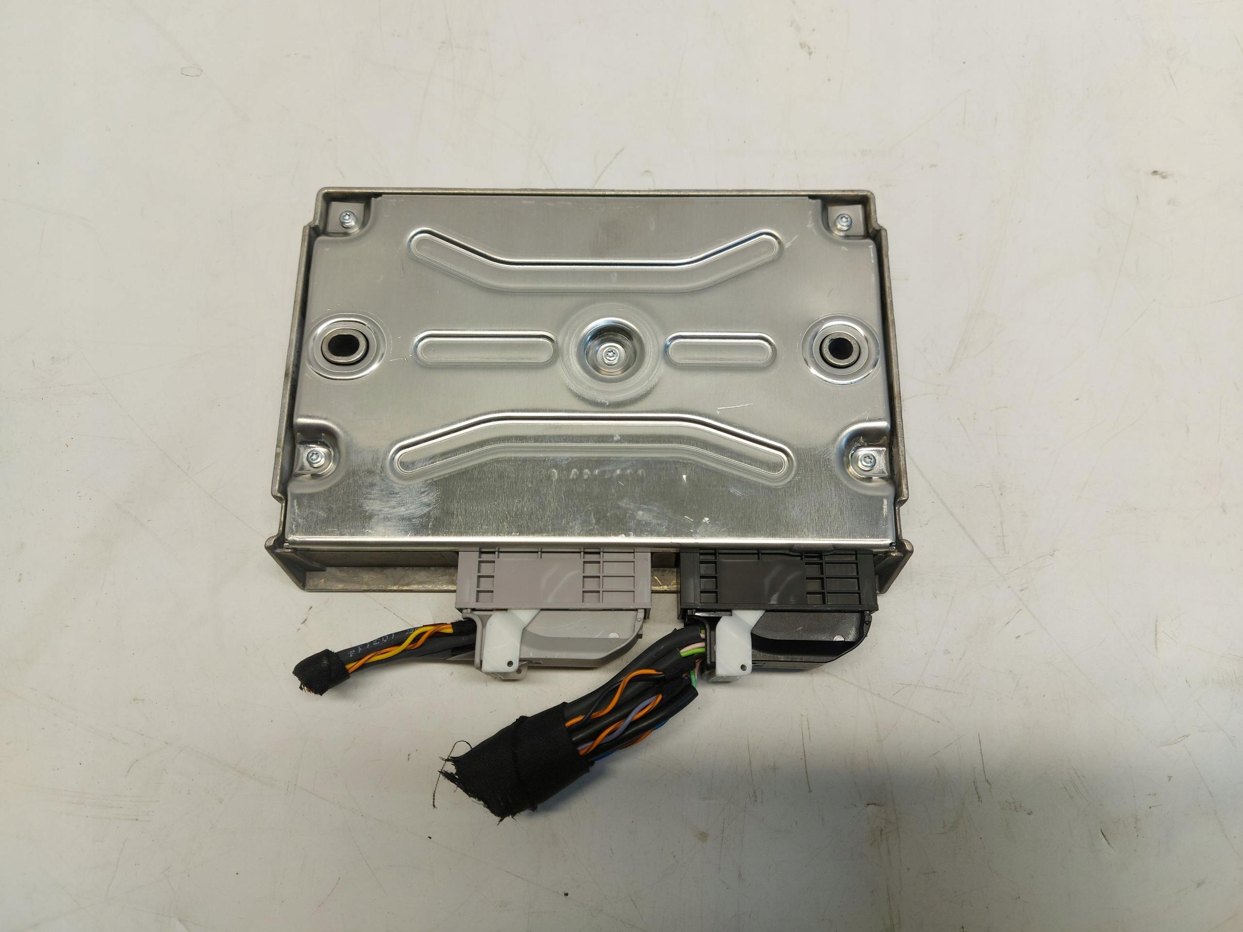 Porsche Taycan 4S 9J1 2022 module control unit gateway 9j1907468k