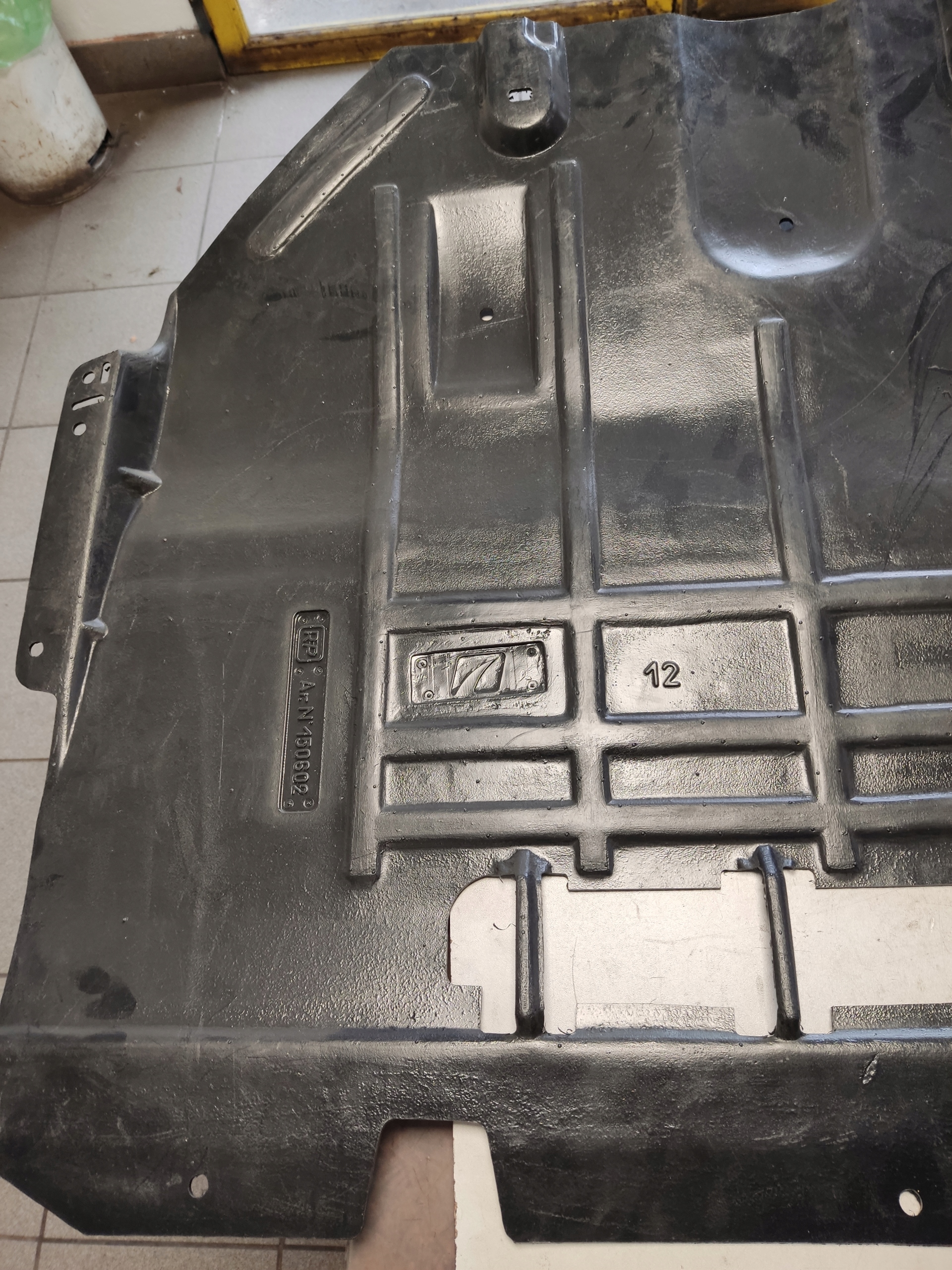 OSŁONA DOLNA SILNIKA PEUGEOT 307 NOWA POLCAR 5710345Q 7013L3 Producent części Inny