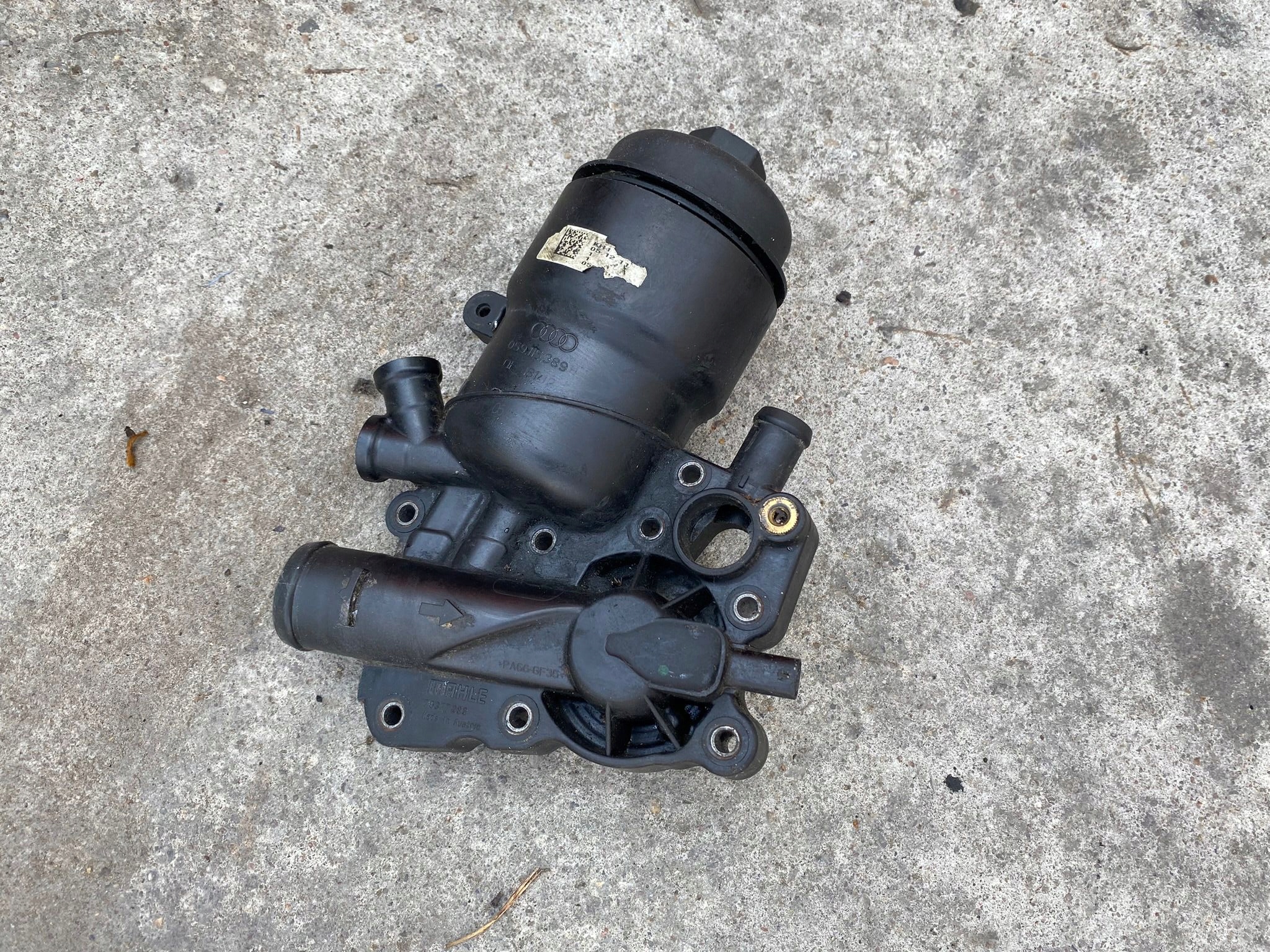 OBUDOWA FILTRA OLEJU AUDI VW 3.0 TDI 059115389